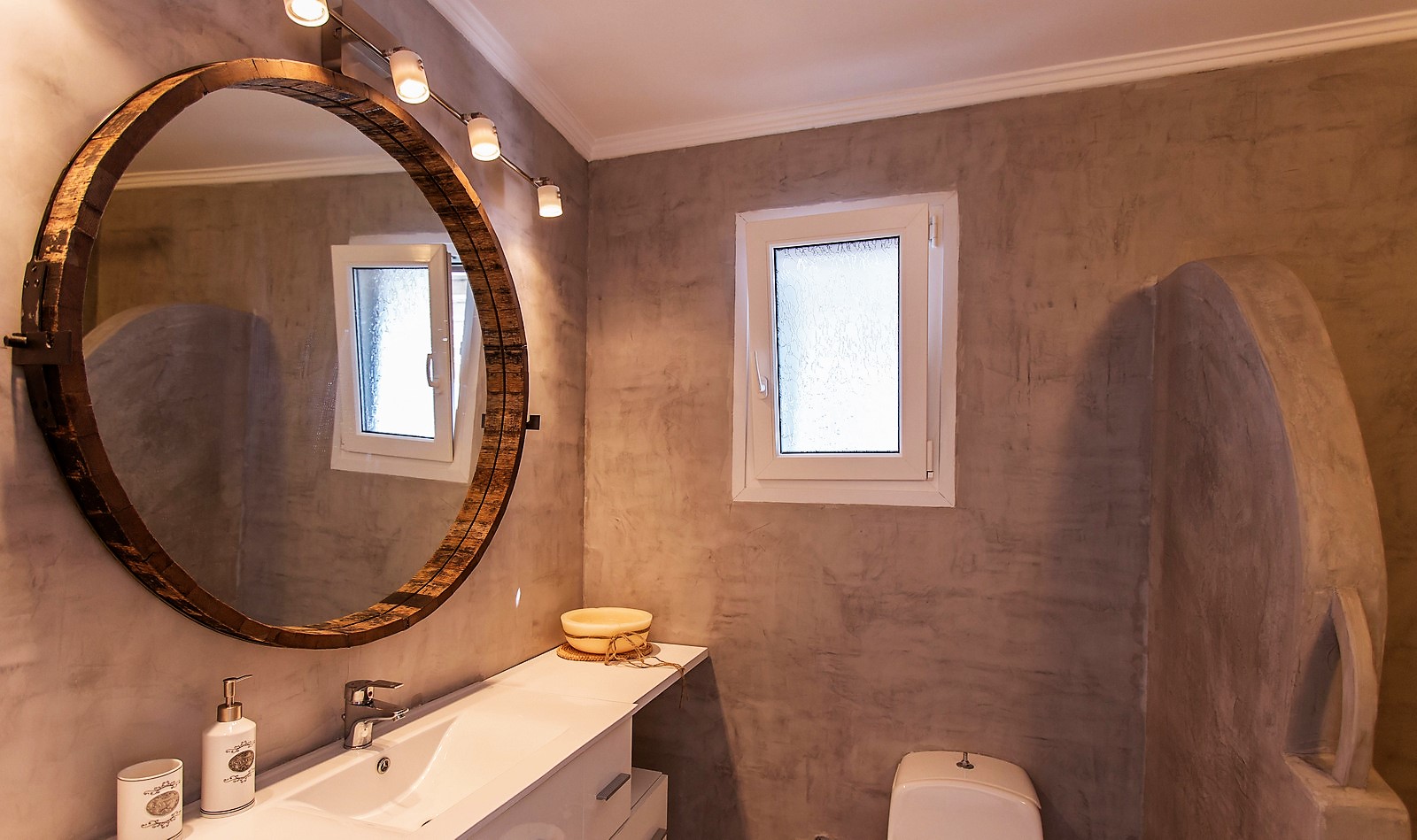 Hermes Estate image 66