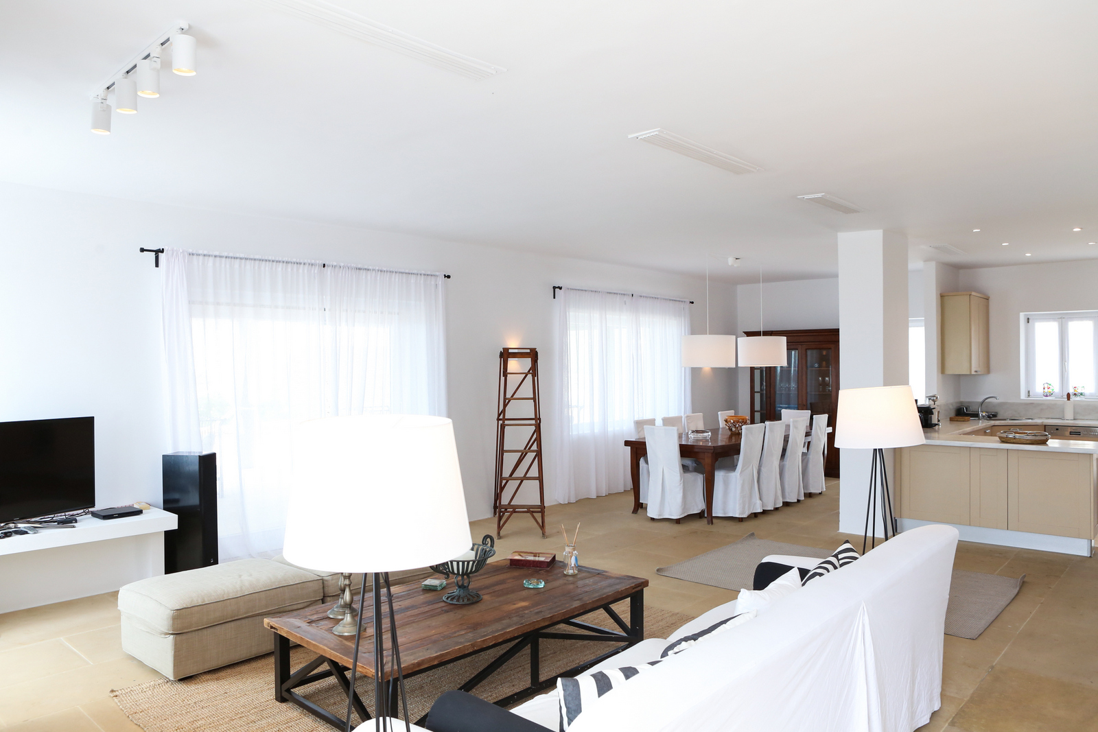 Grand Estate image 47