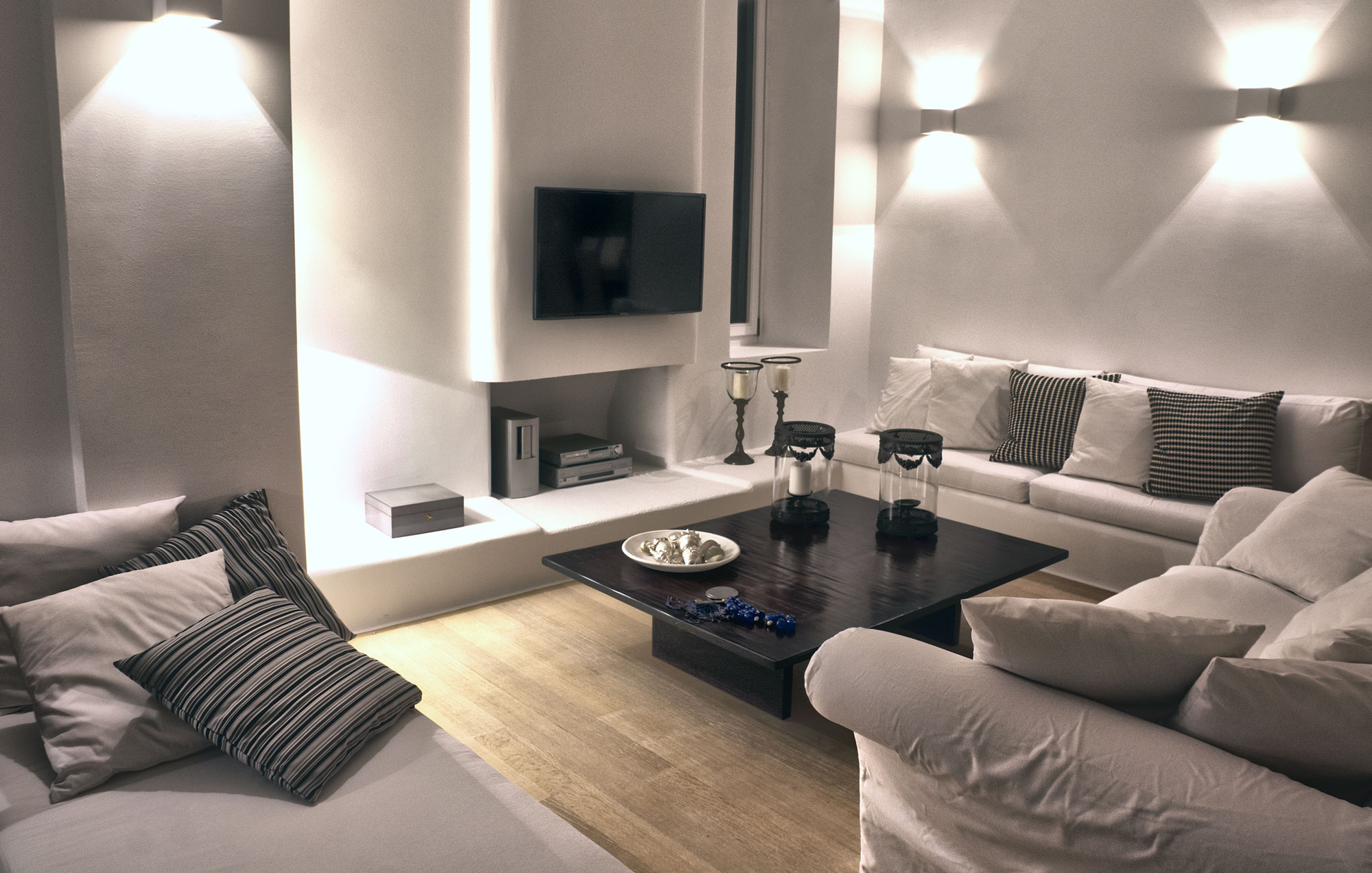 Grand Estate image 18