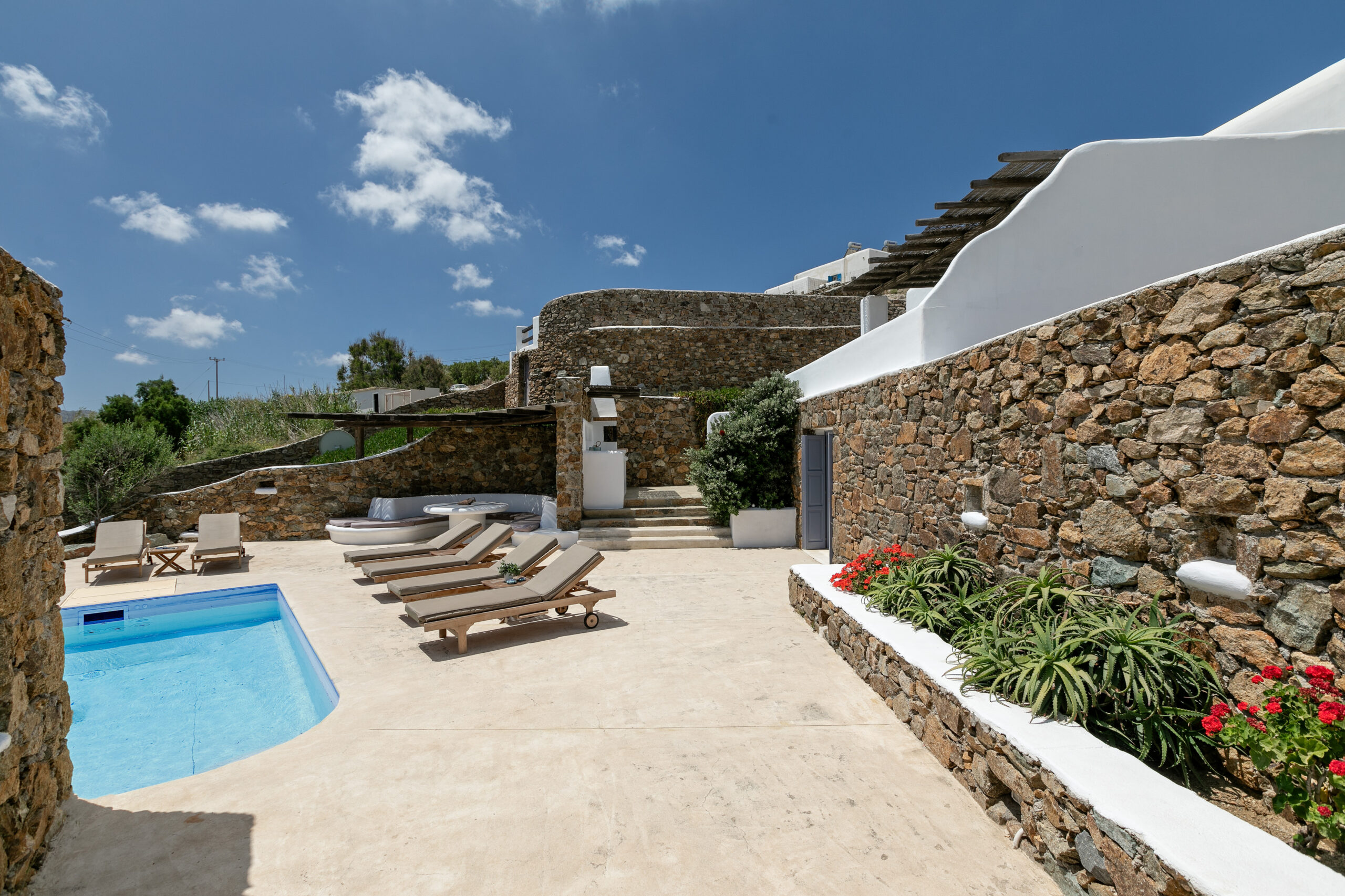 Villa Art image 5