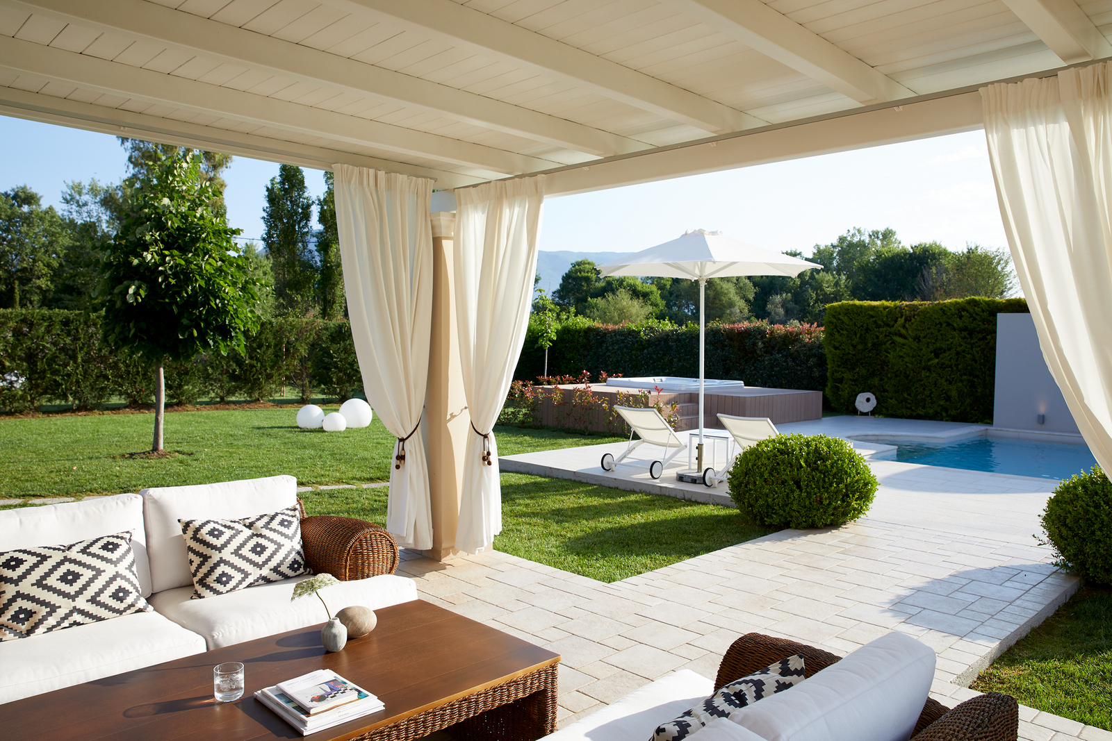 Aminta Estate image 32
