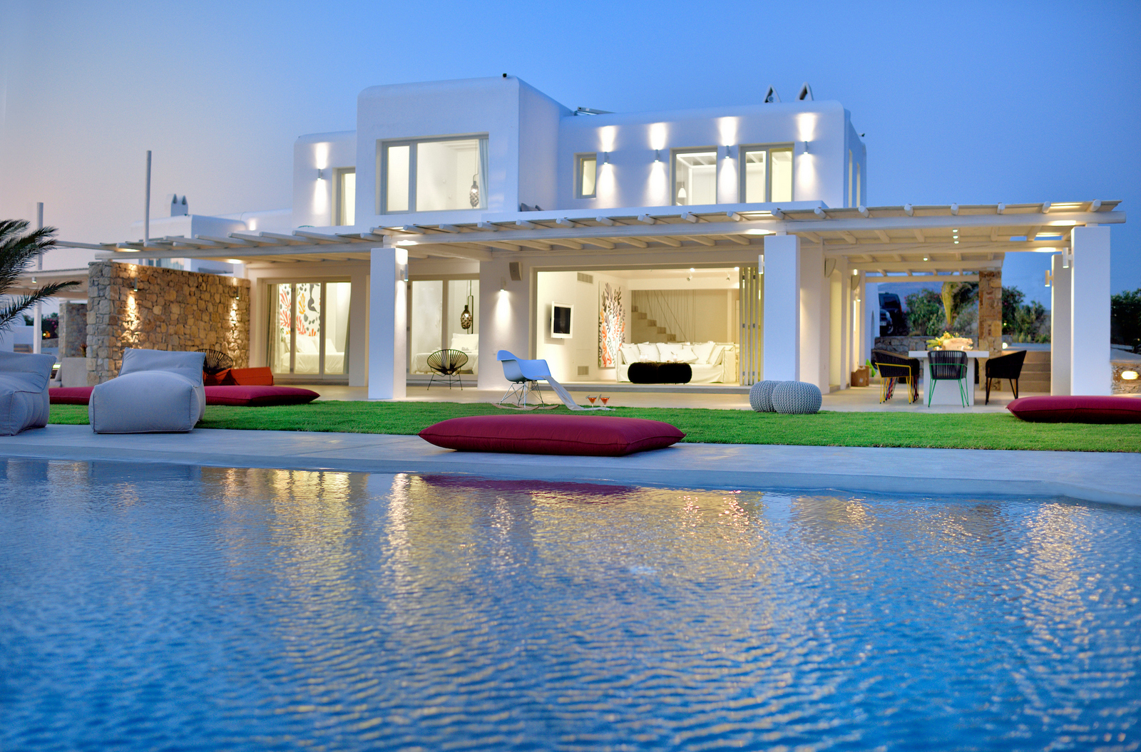 Icon Estate image 10
