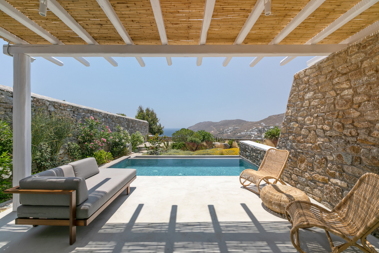 Icon Estate image 65