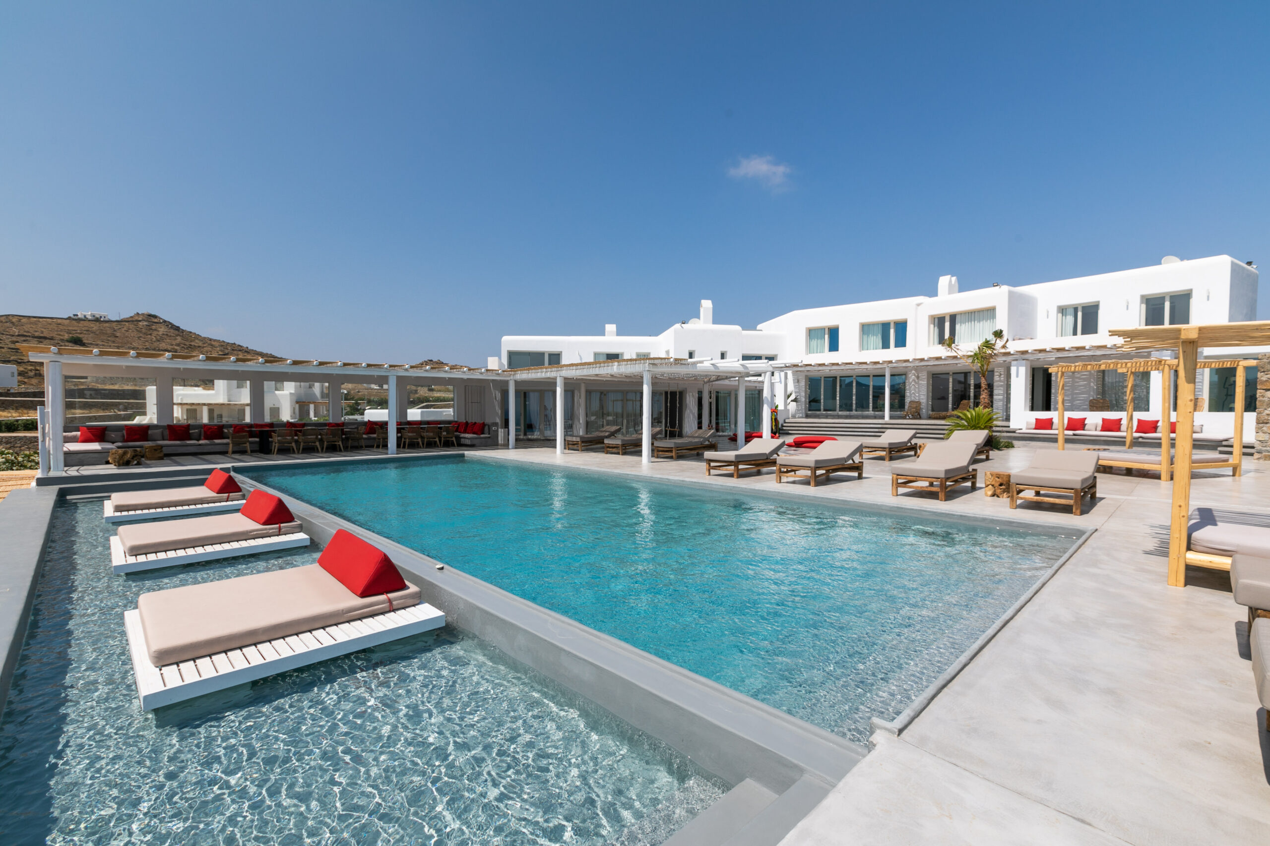 Icon Estate image 25