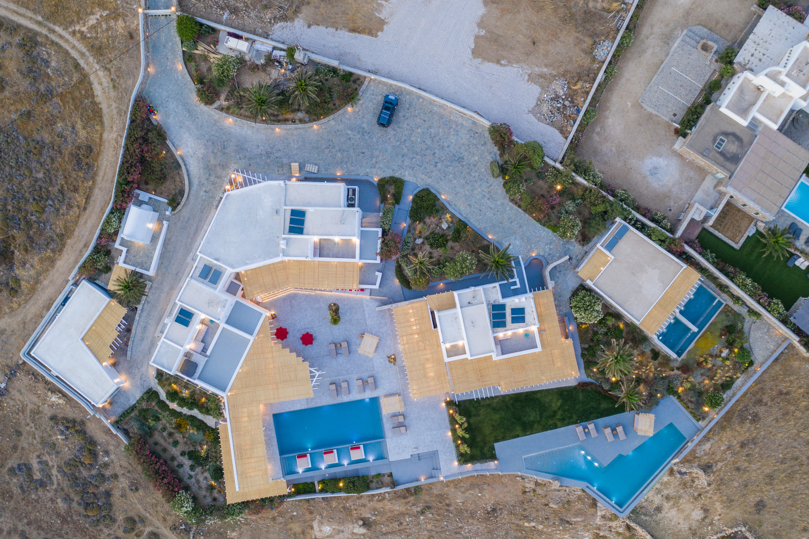 Icon Estate image 21