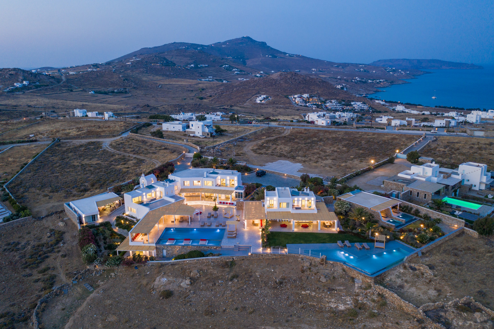 Icon Estate image 3