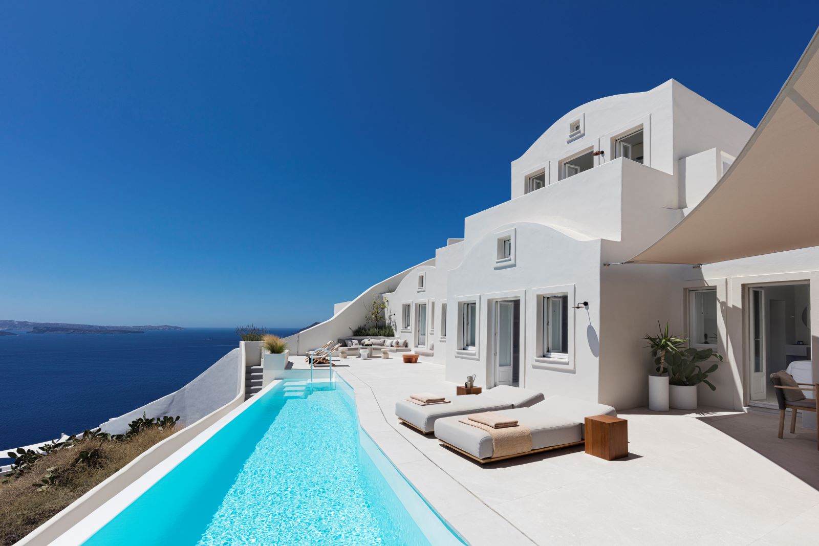 Santorini Canvas image 1