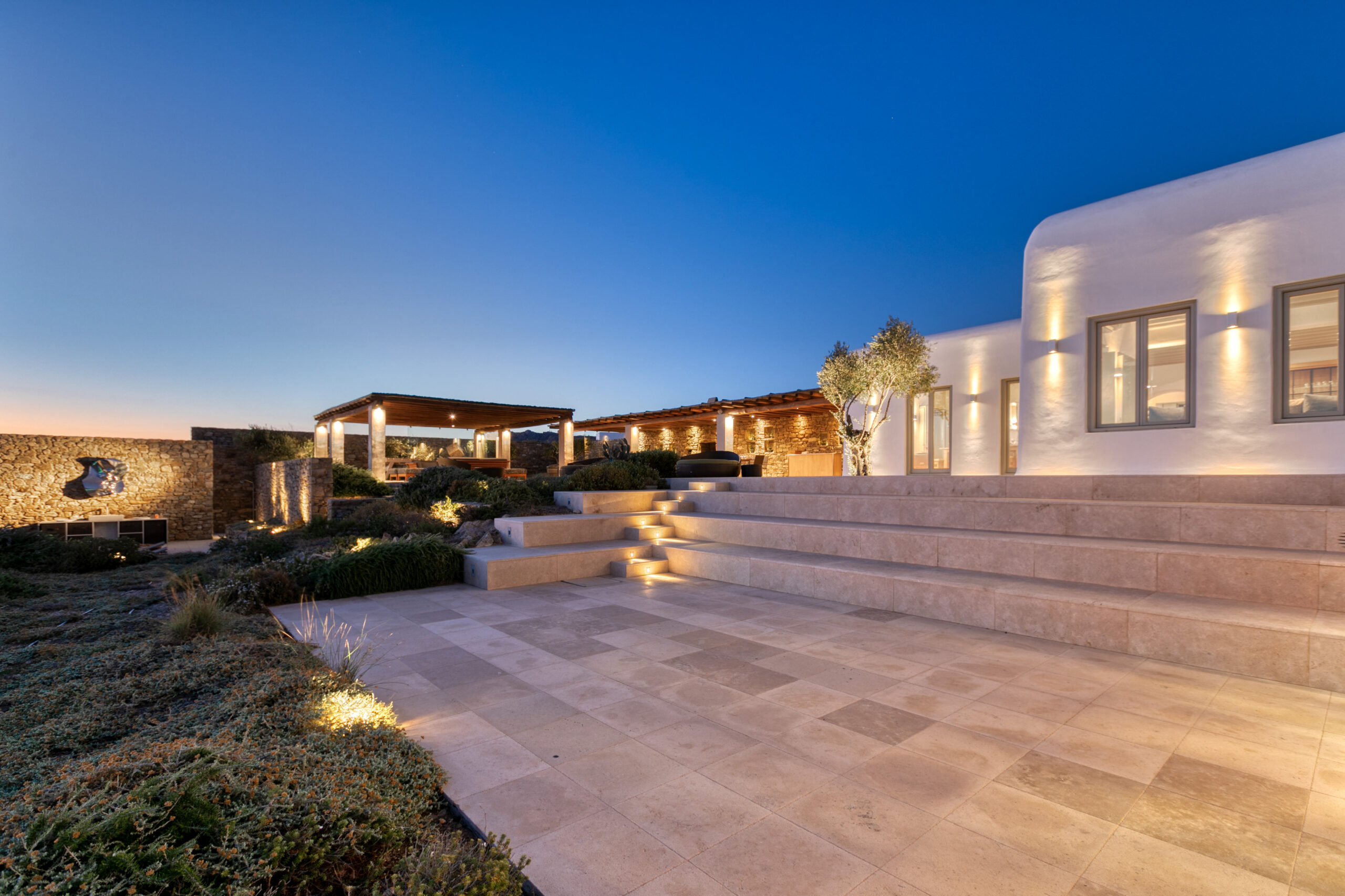 Colonial Estate II image 15