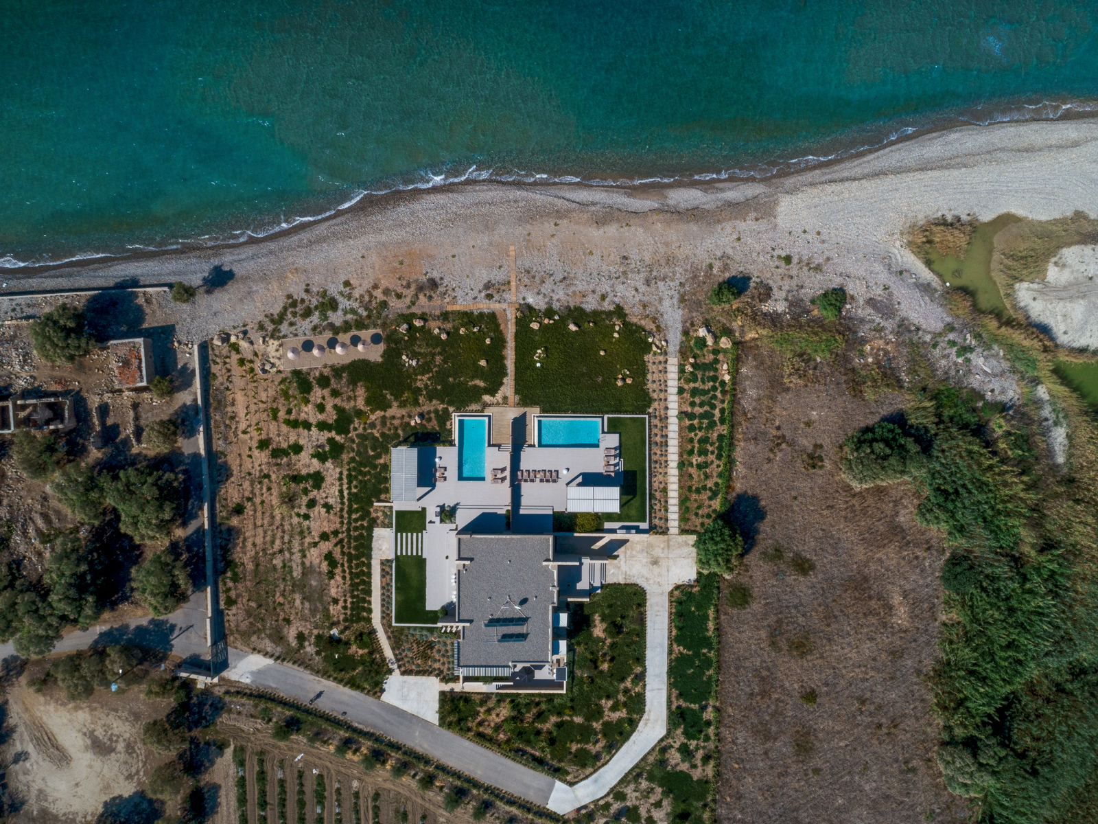 Dorian Beach Front Villas image 2