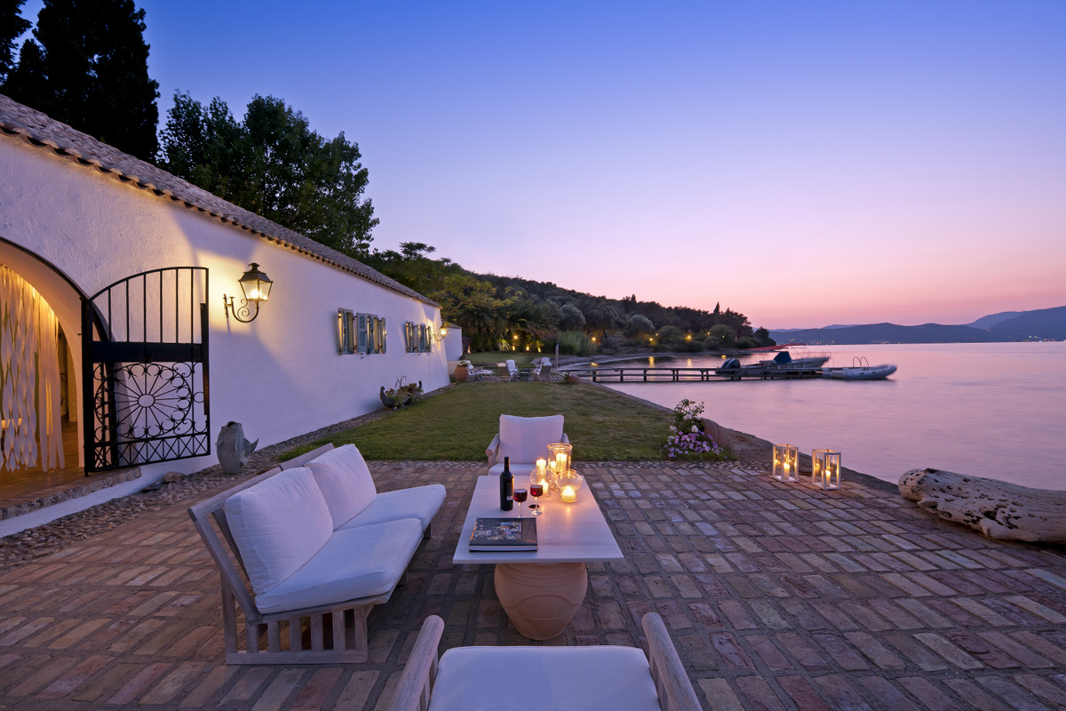 Villa Theros image 1
