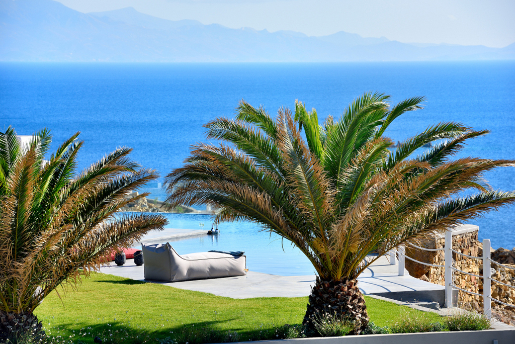 Icon Estate image 19