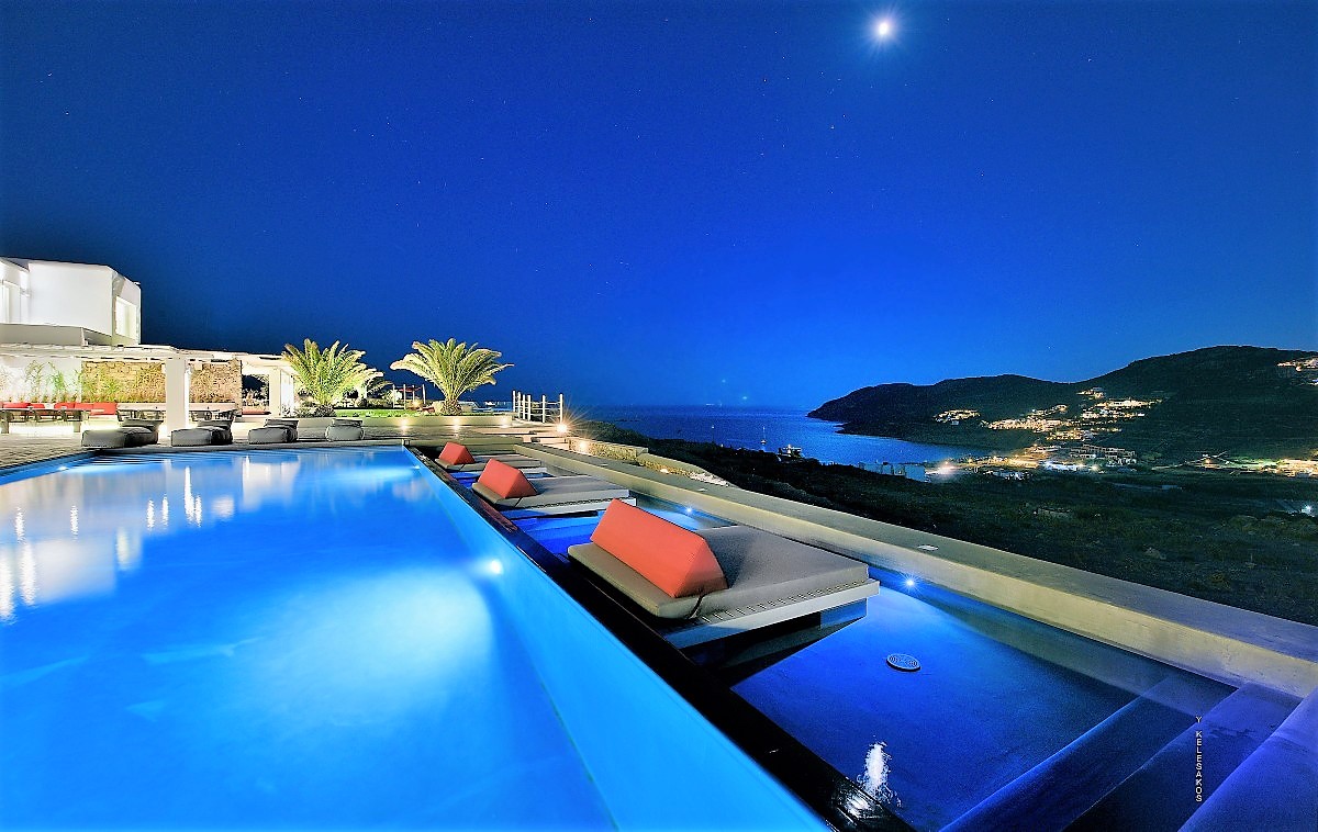 Icon Estate image 9