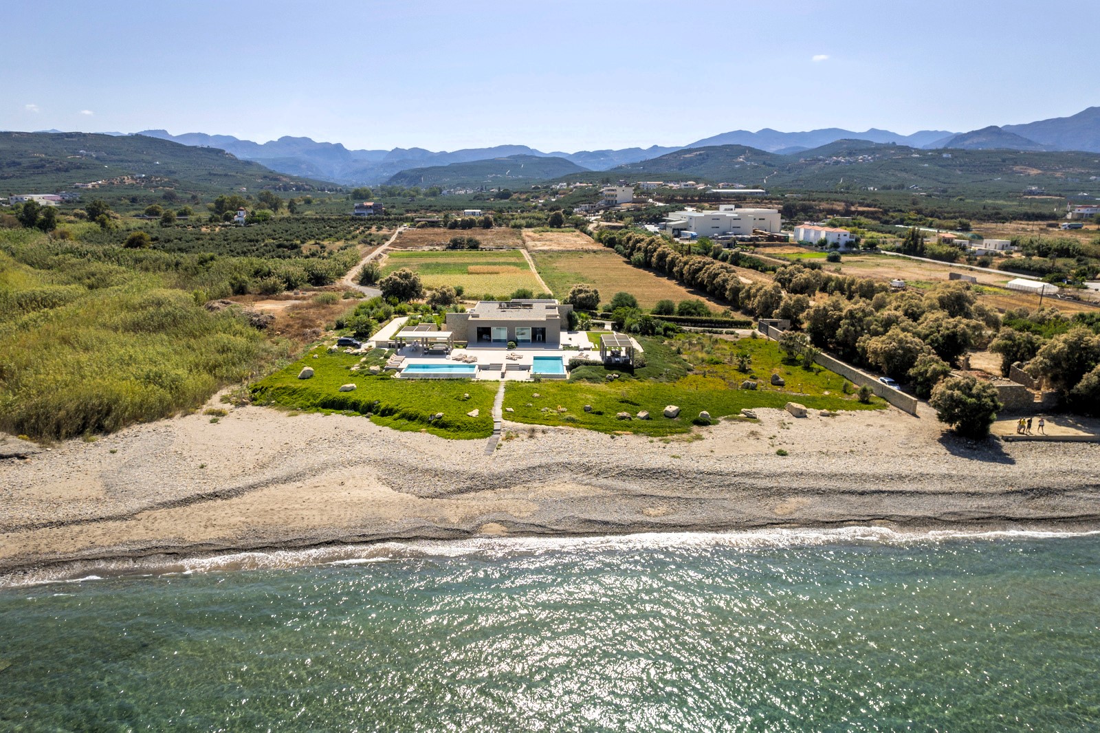 Dorian Beach Front Villas image 3