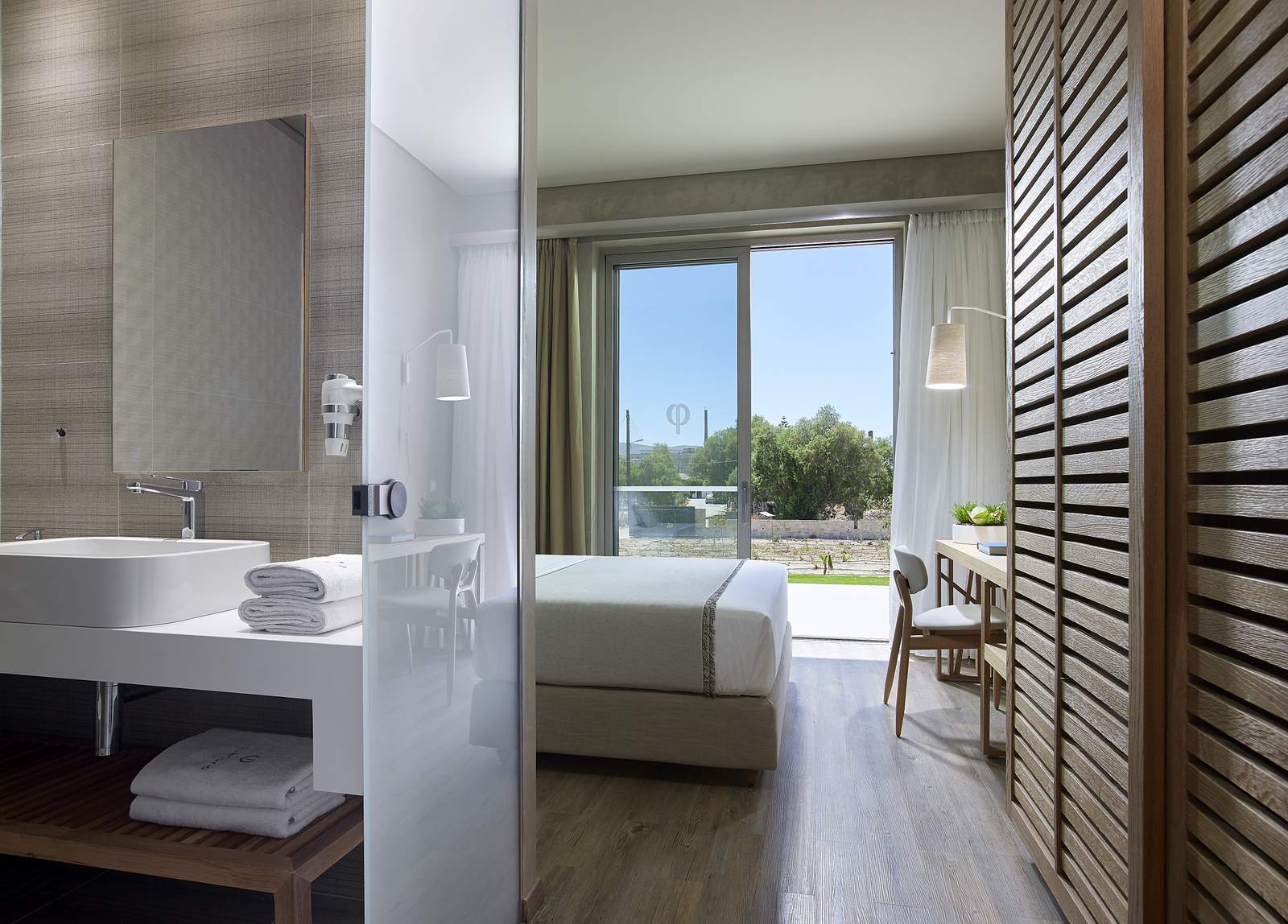 La Perla Beach Front Villa image 32
