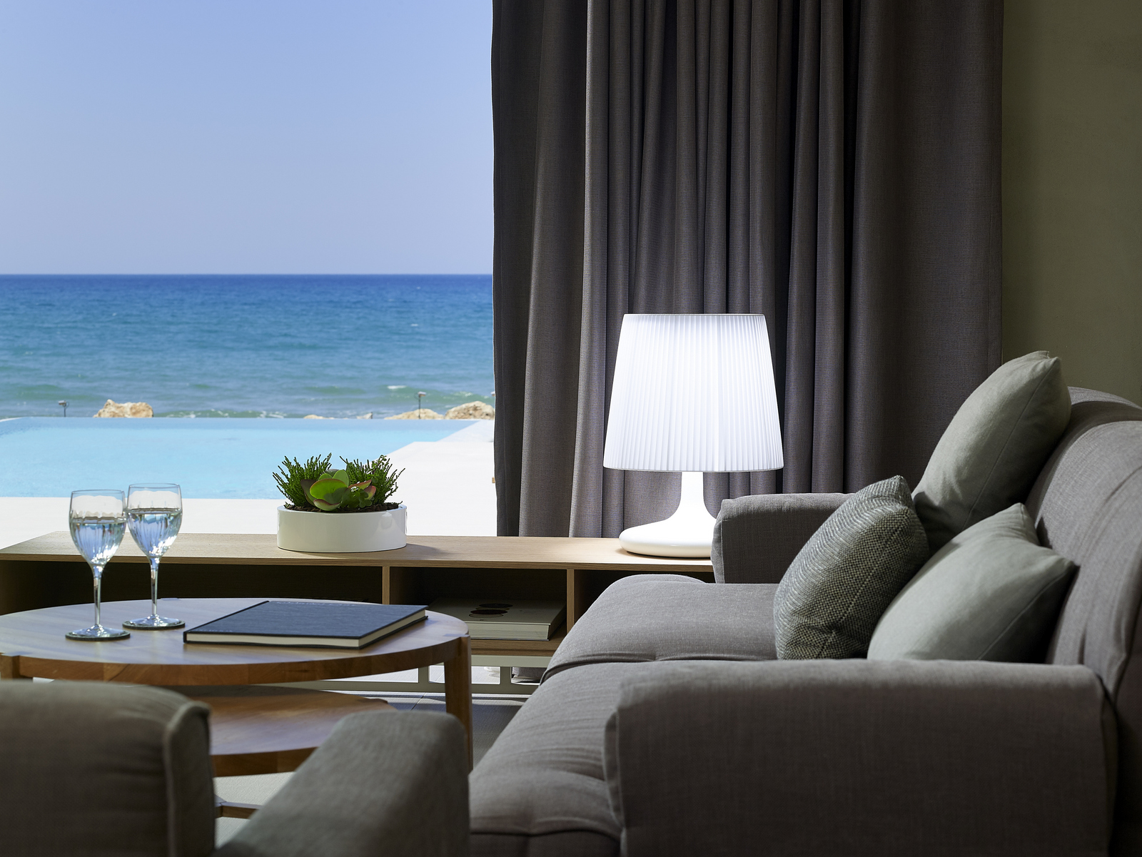 La Perla Beach Front Villa image 27