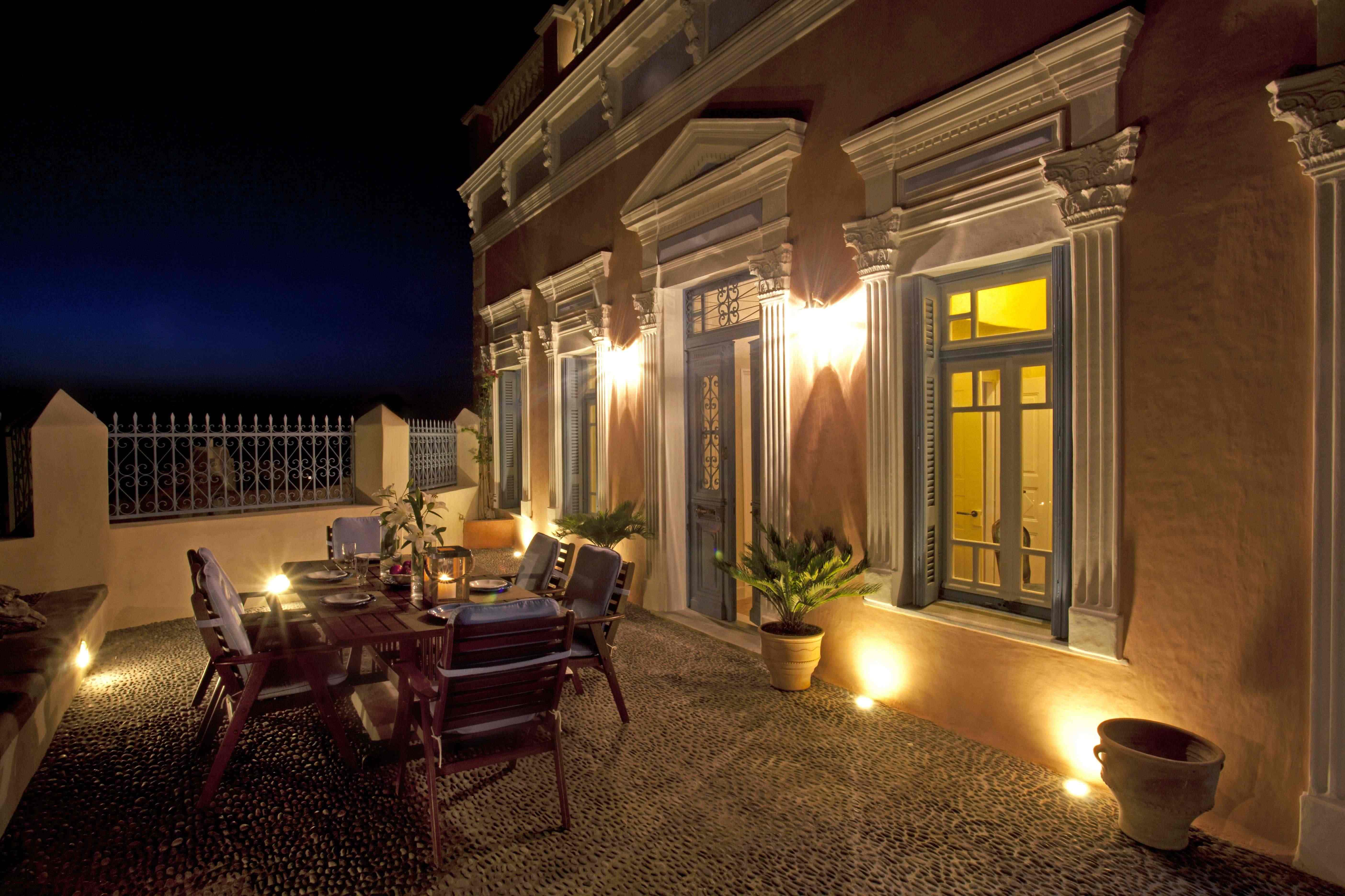 Oia Luxury Living image 5