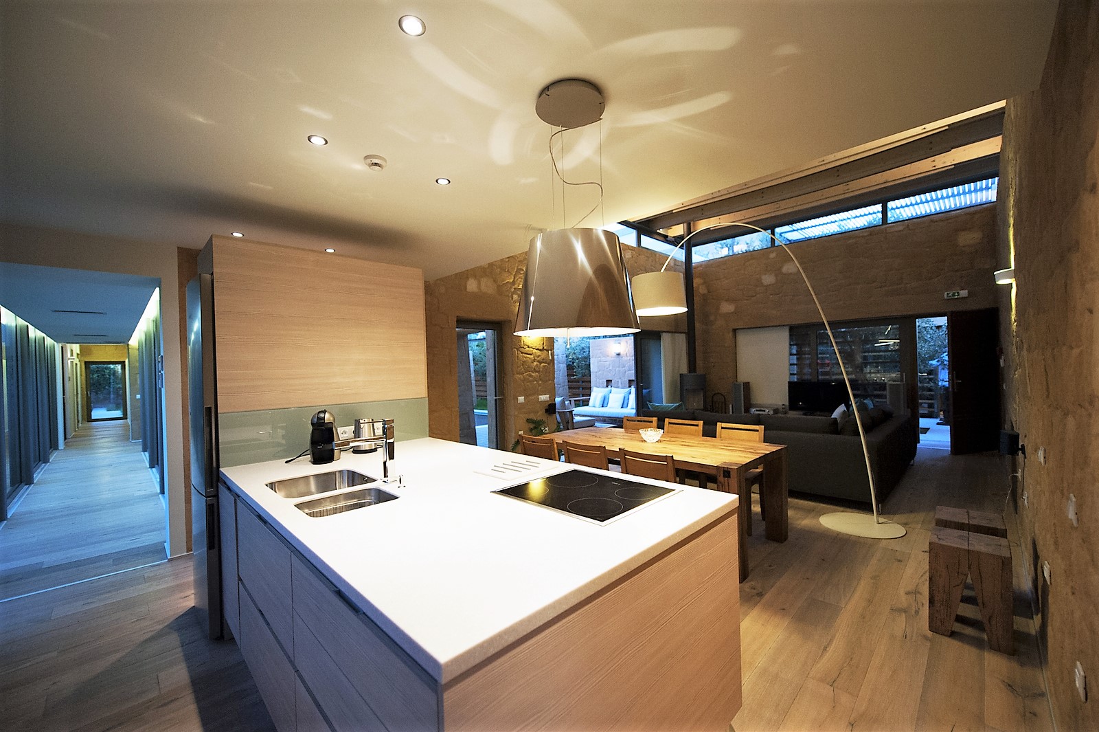 Lucasta Villas image 32