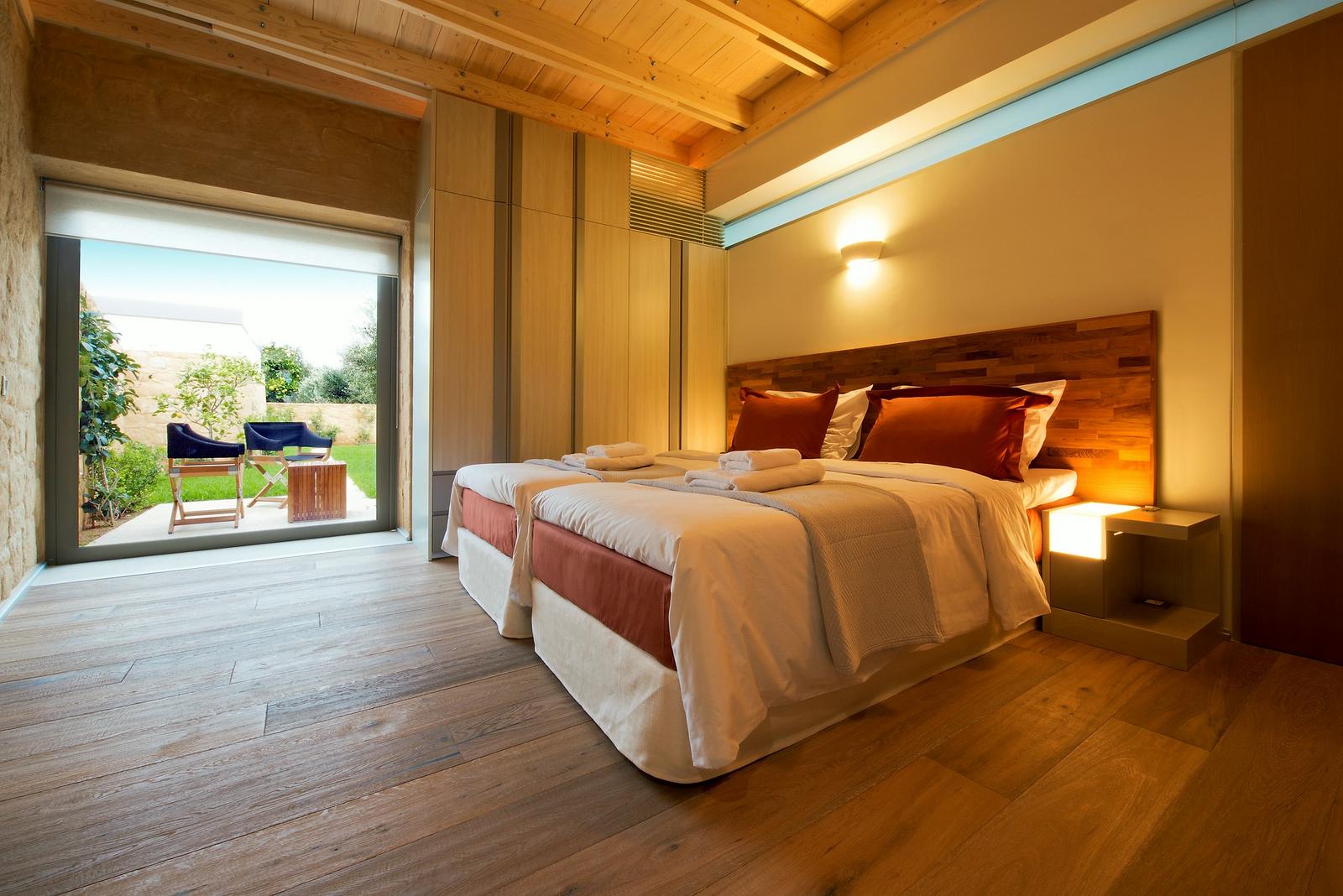 Lucasta Villas image 14