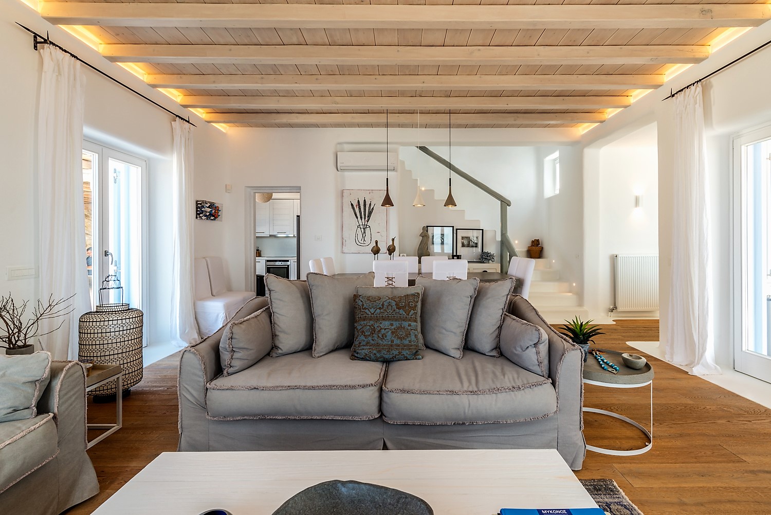 Villa Romance image 19