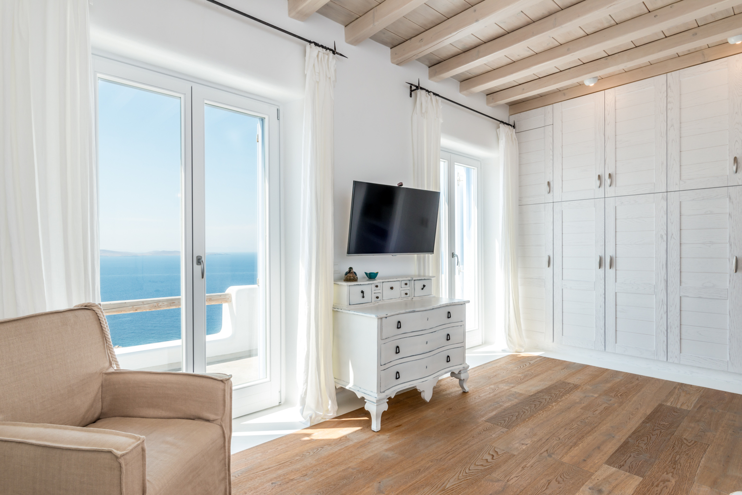 Villa Romance image 25