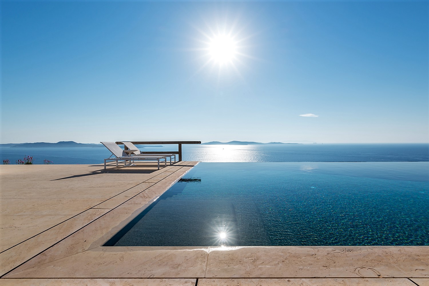 Villa Romance image 14