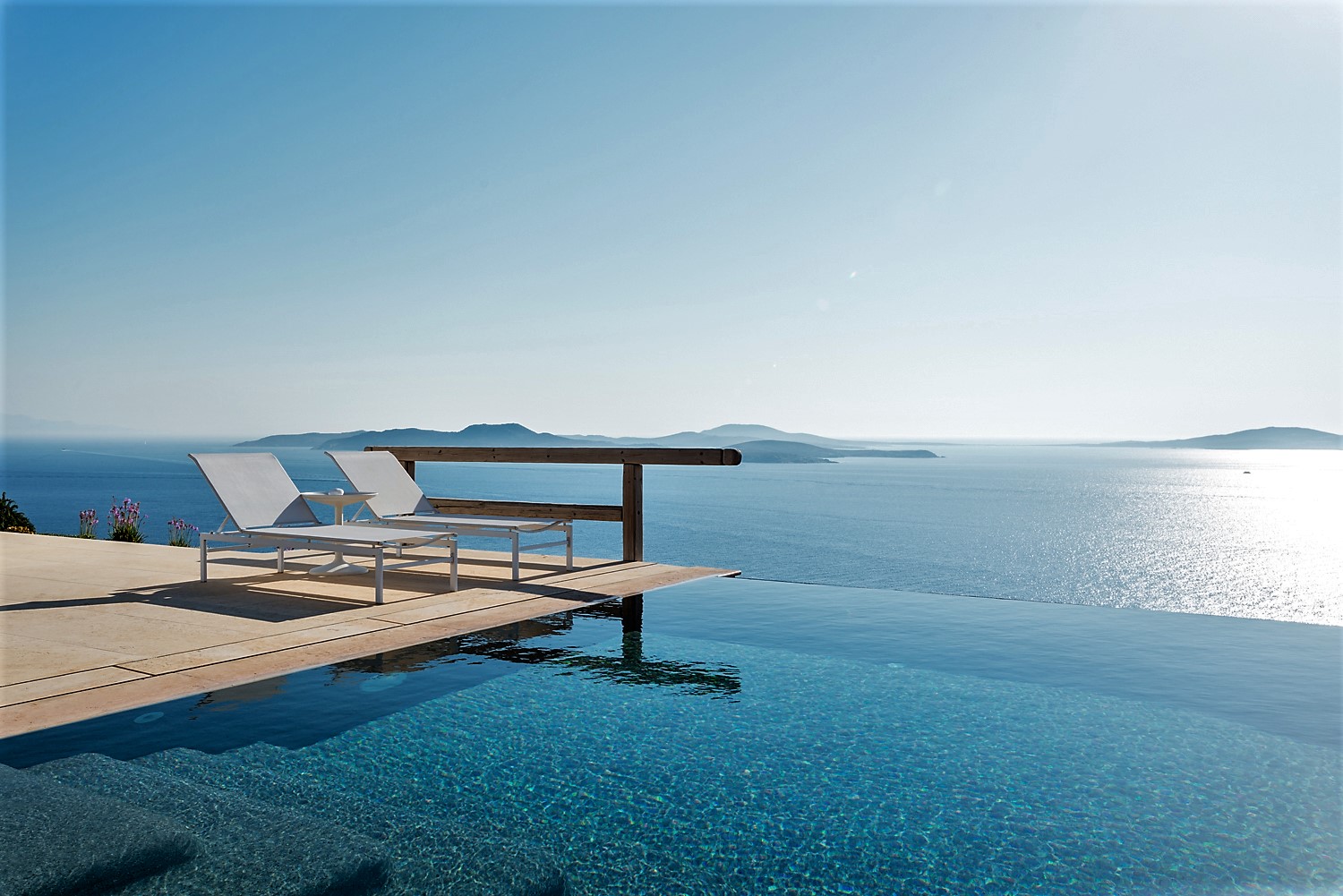 Villa Romance image 9