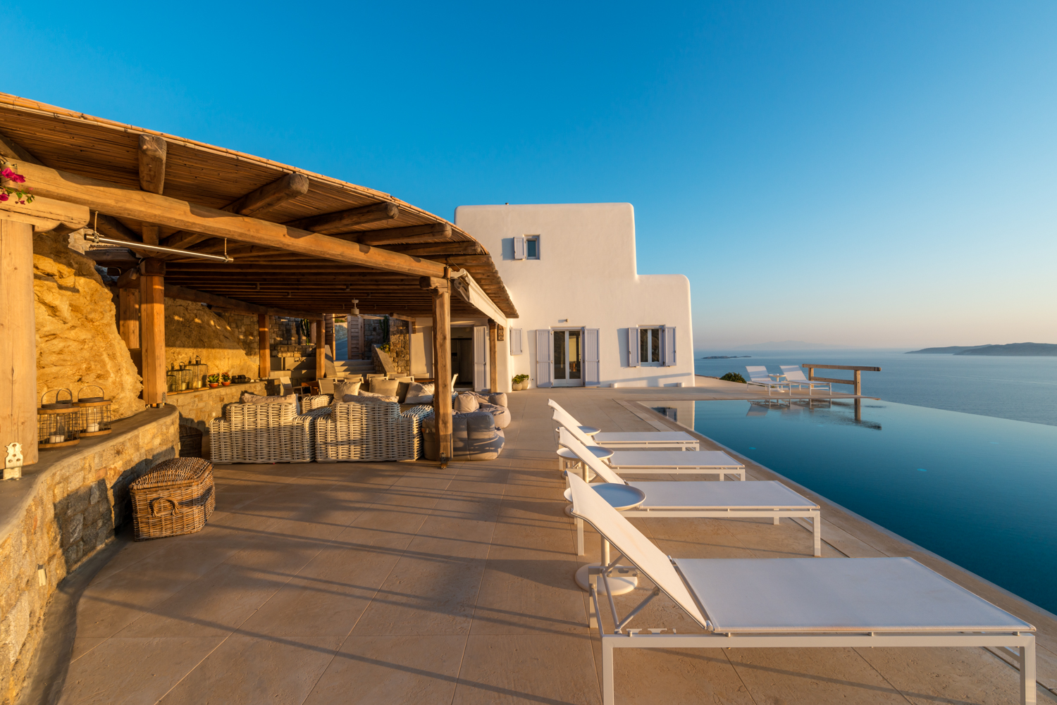 Villa Romance image 7
