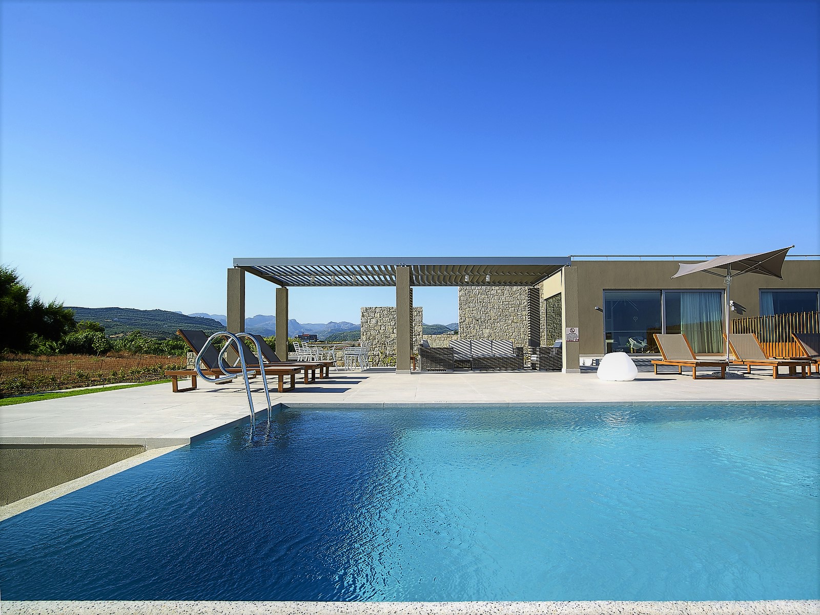 La Costa Beach Front Villa image 8