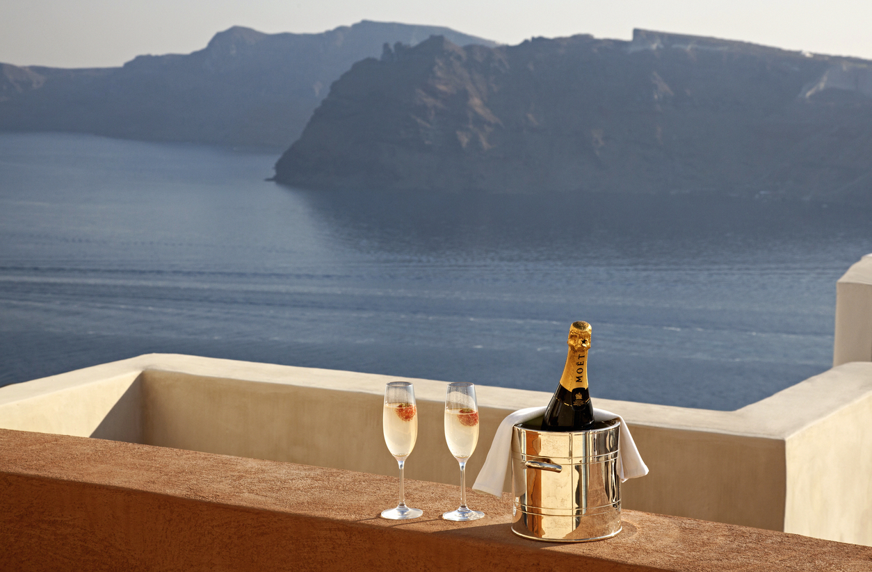 Oia Luxury Living image 9
