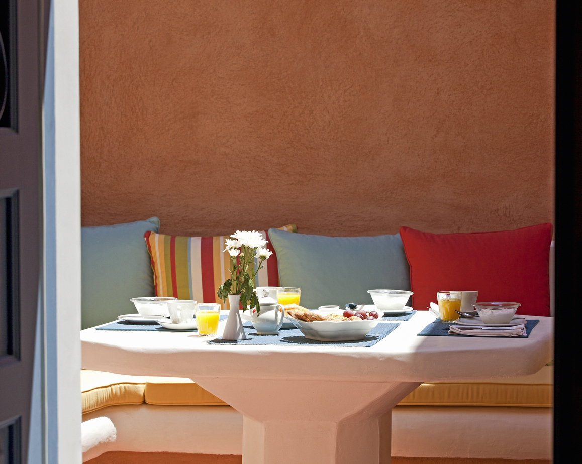 Oia Luxury Living image 15
