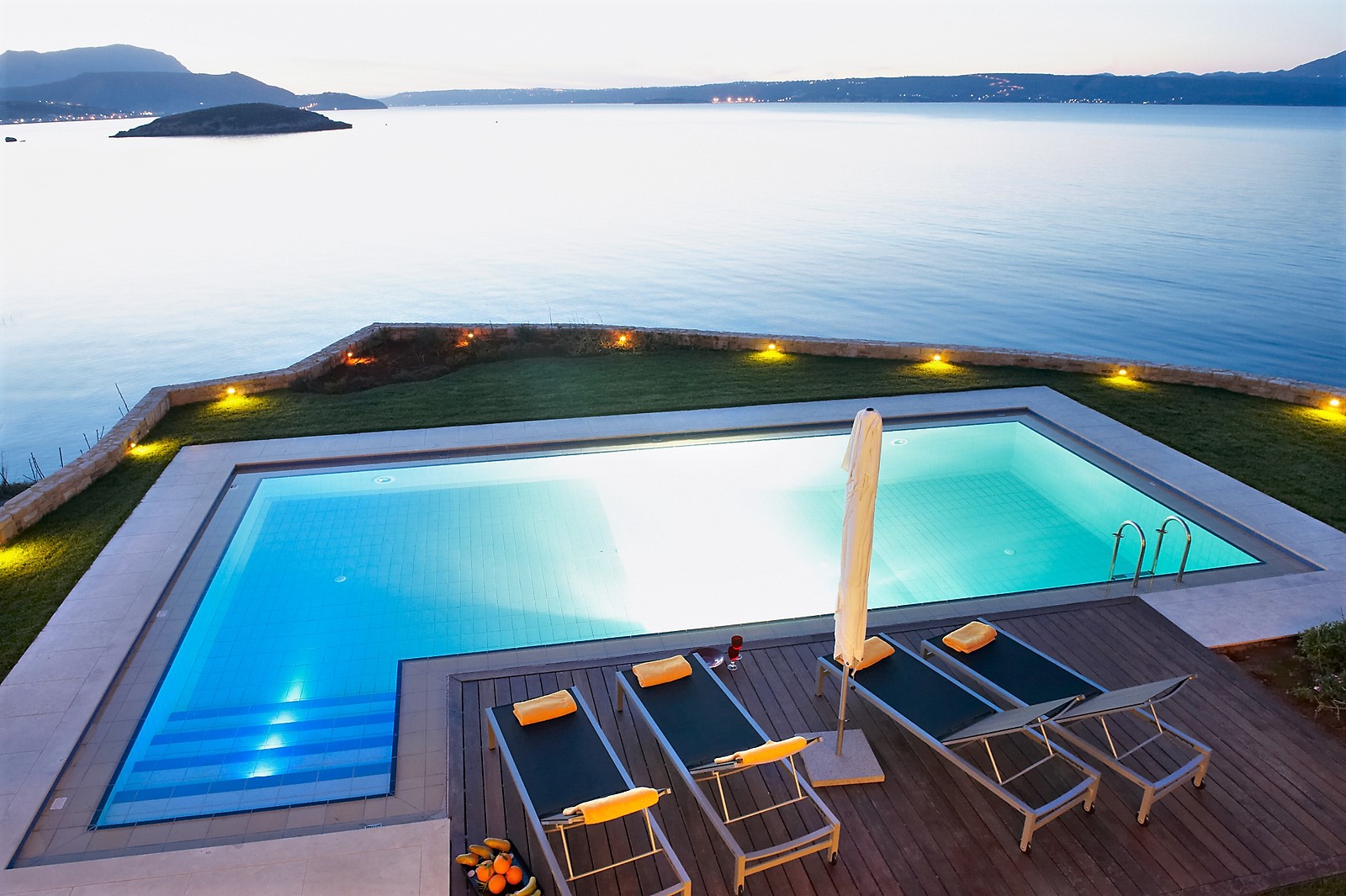 Villa Almyra image 2