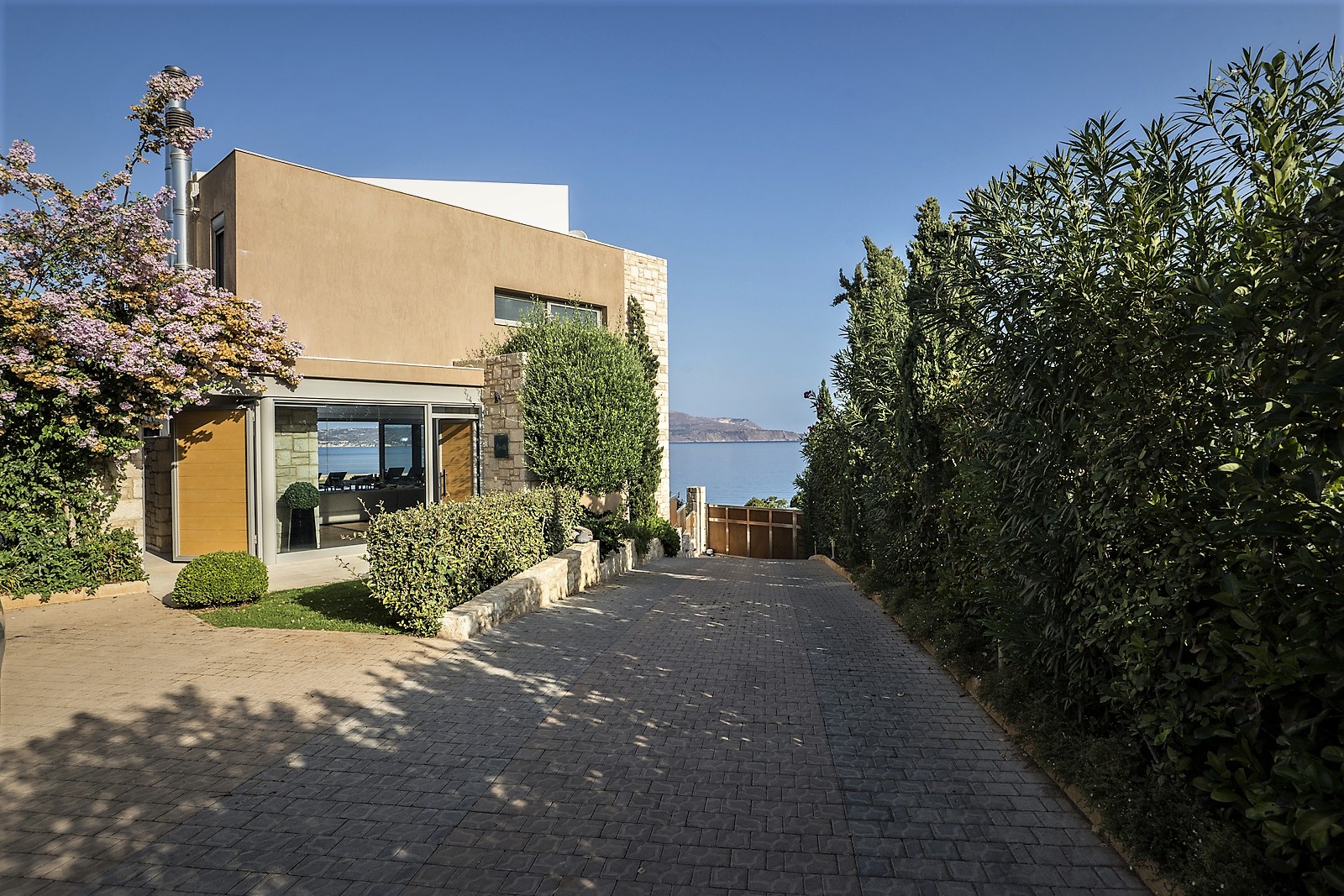 Villa Almyra image 8