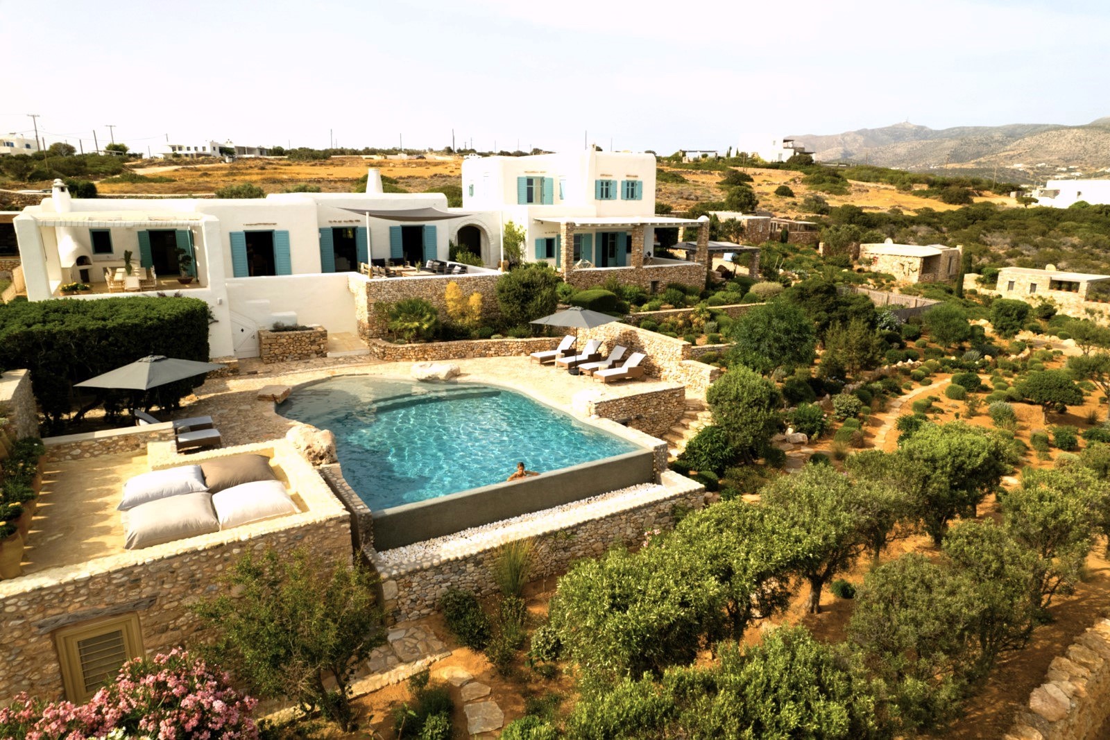Villa Neruda II image 2