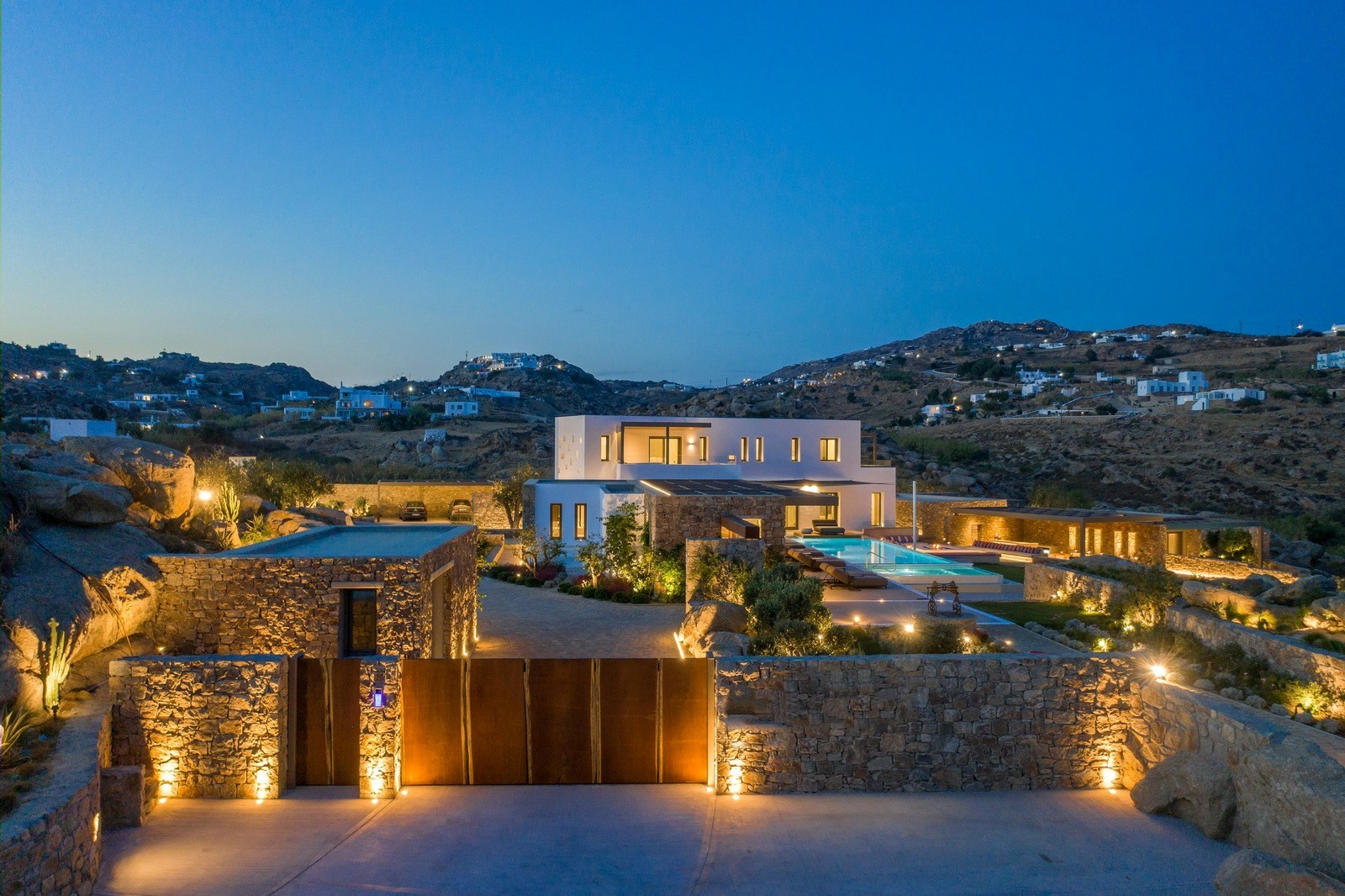 Honora Estate image 3