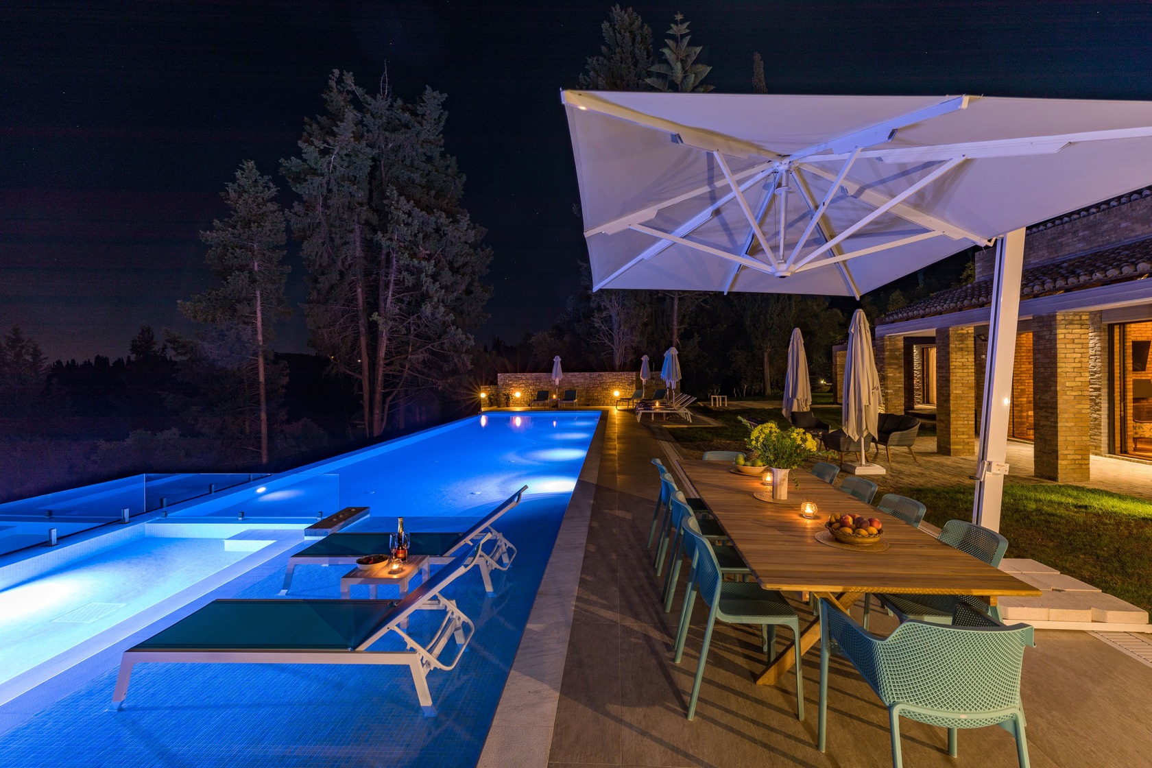 Villa Rose image 19