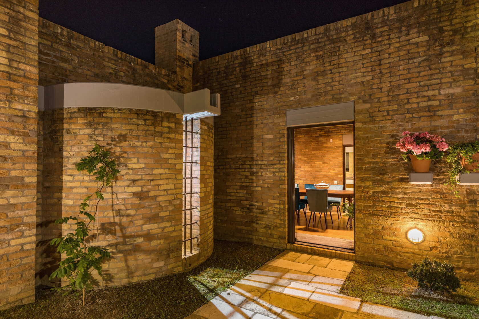 Villa Rose image 23