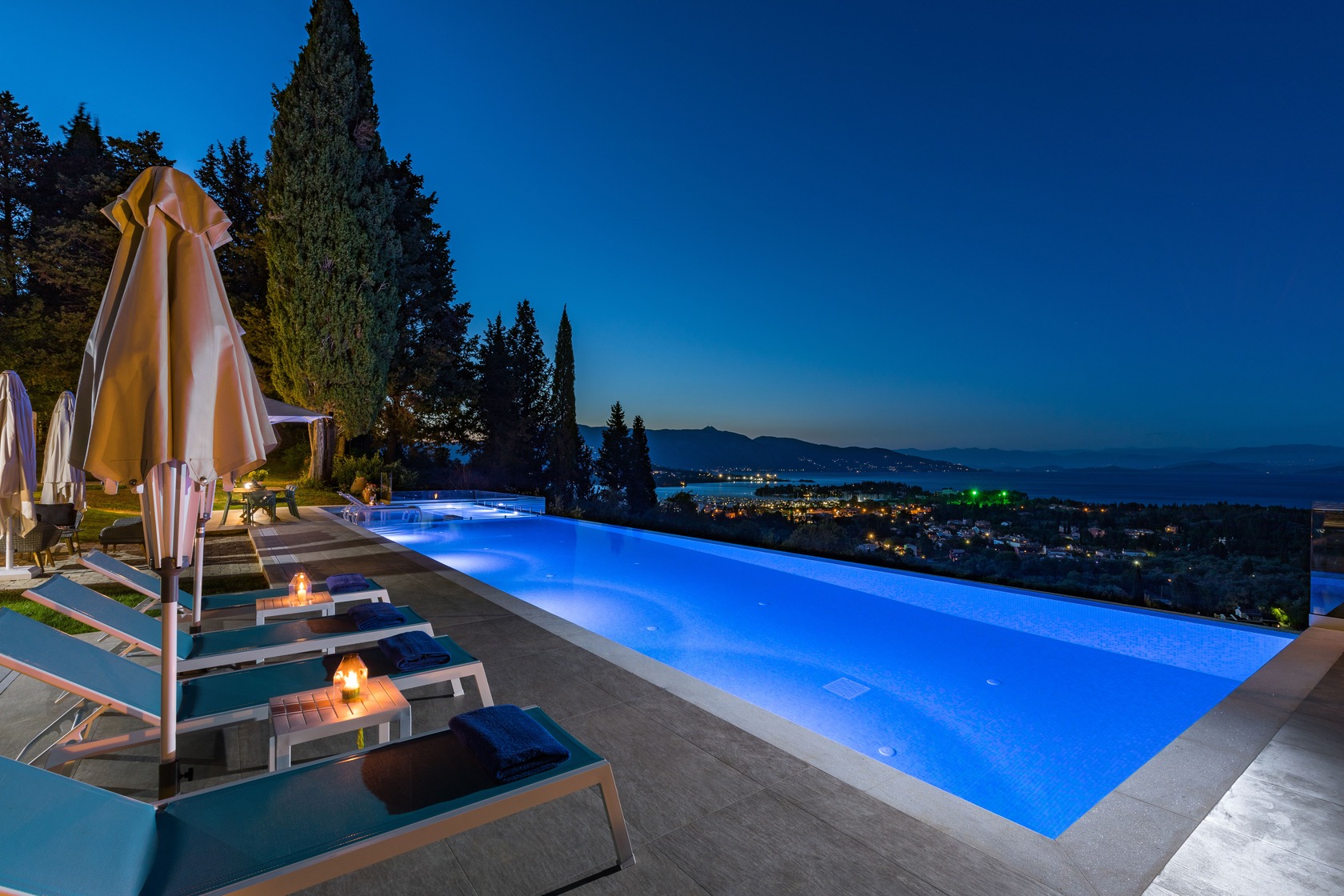 Villa Rose image 20