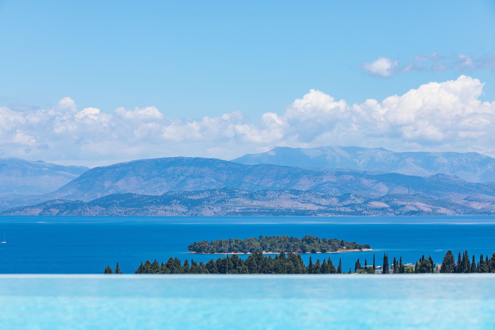 Villa Rose image 13