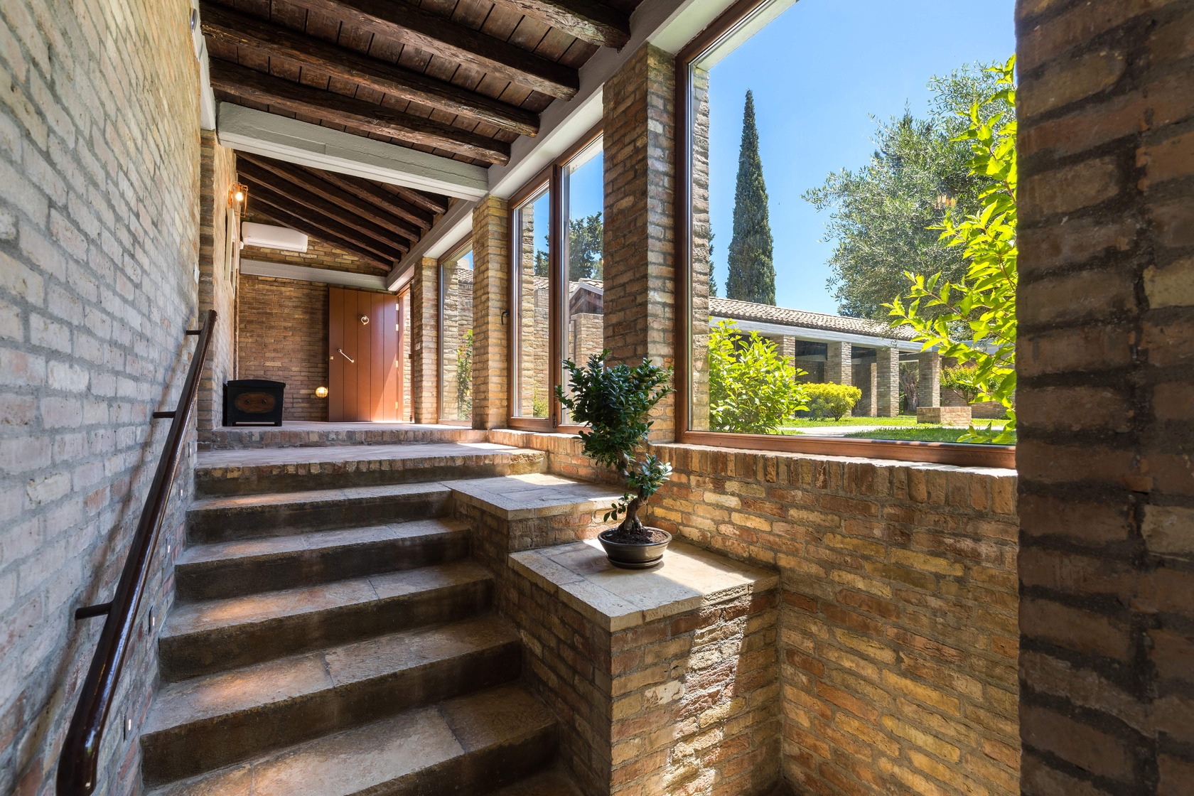 Villa Rose image 26