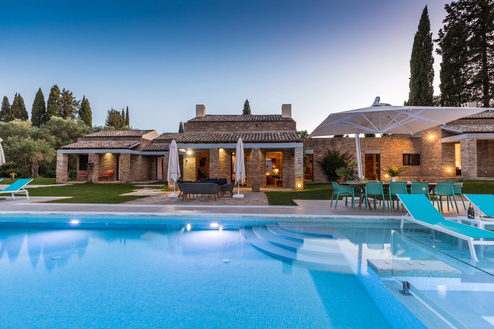 Villa Rose image 18