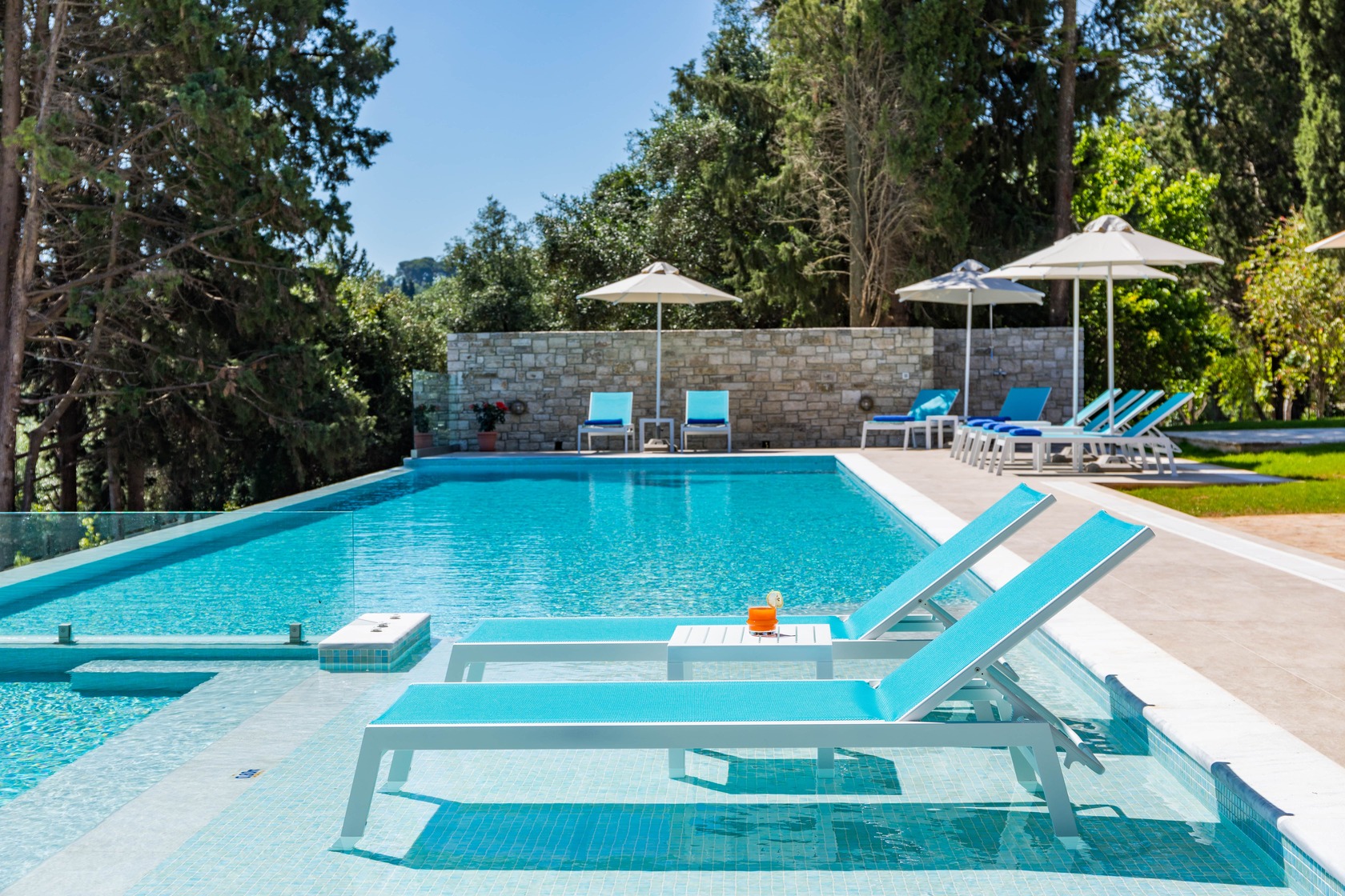 Villa Rose image 15
