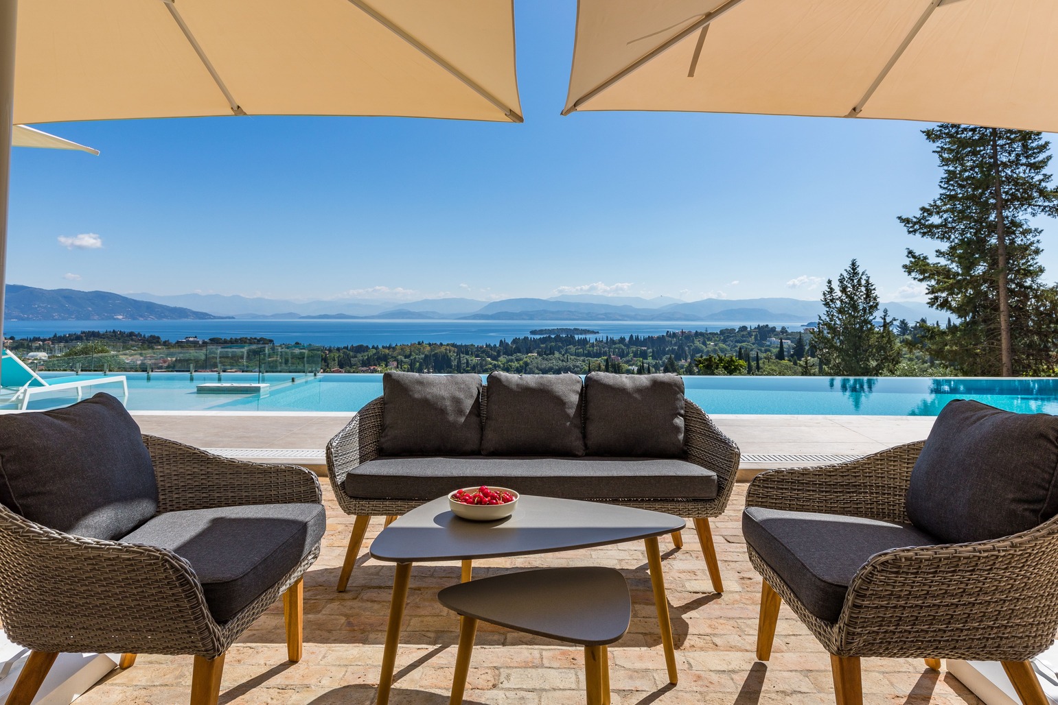 Villa Rose image 8