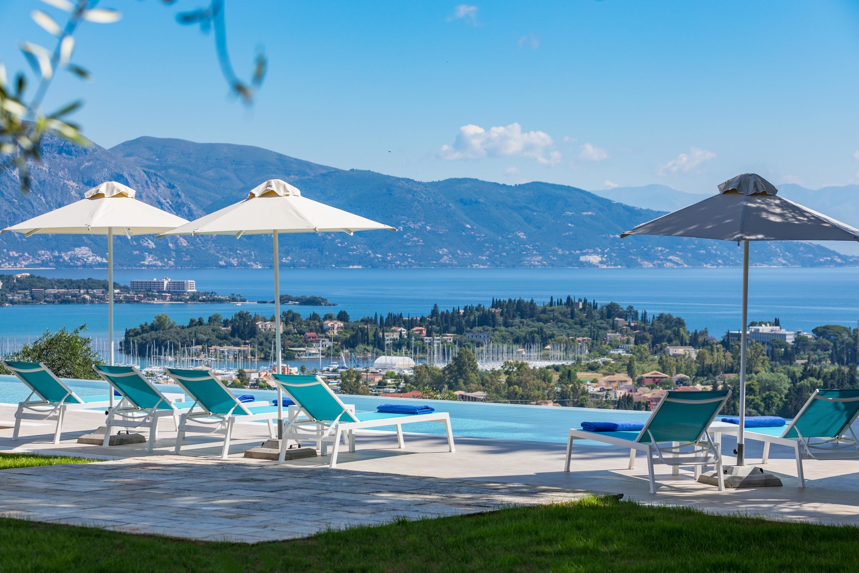 Villa Rose image 12