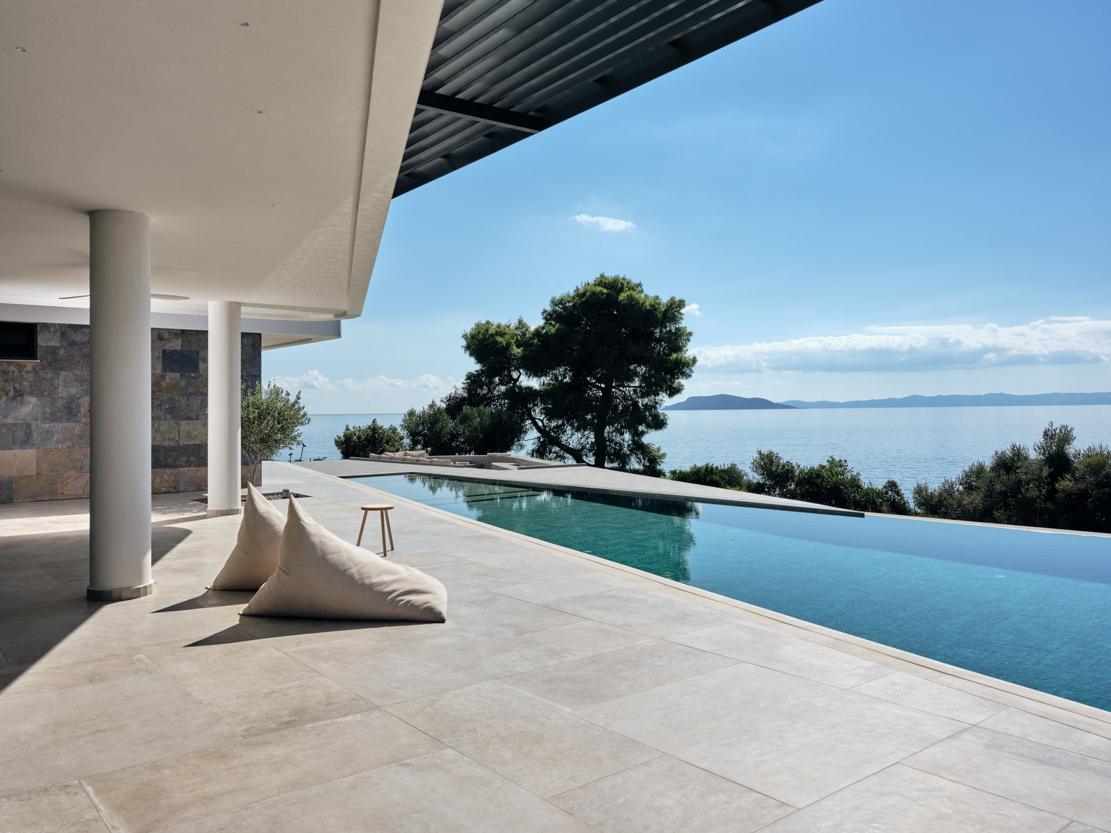 Endless Blue Villa image 4