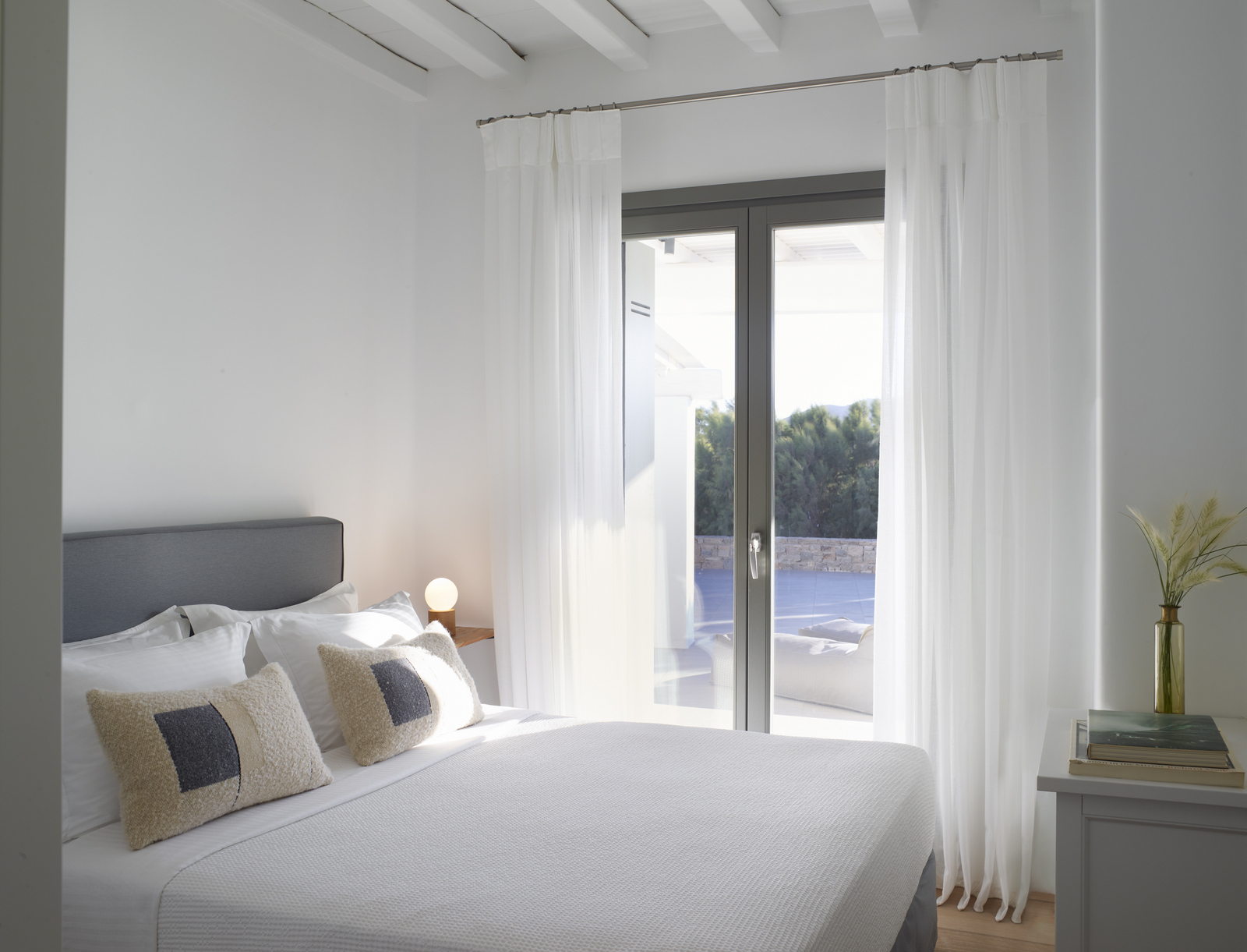 Nueva Estate image 37
