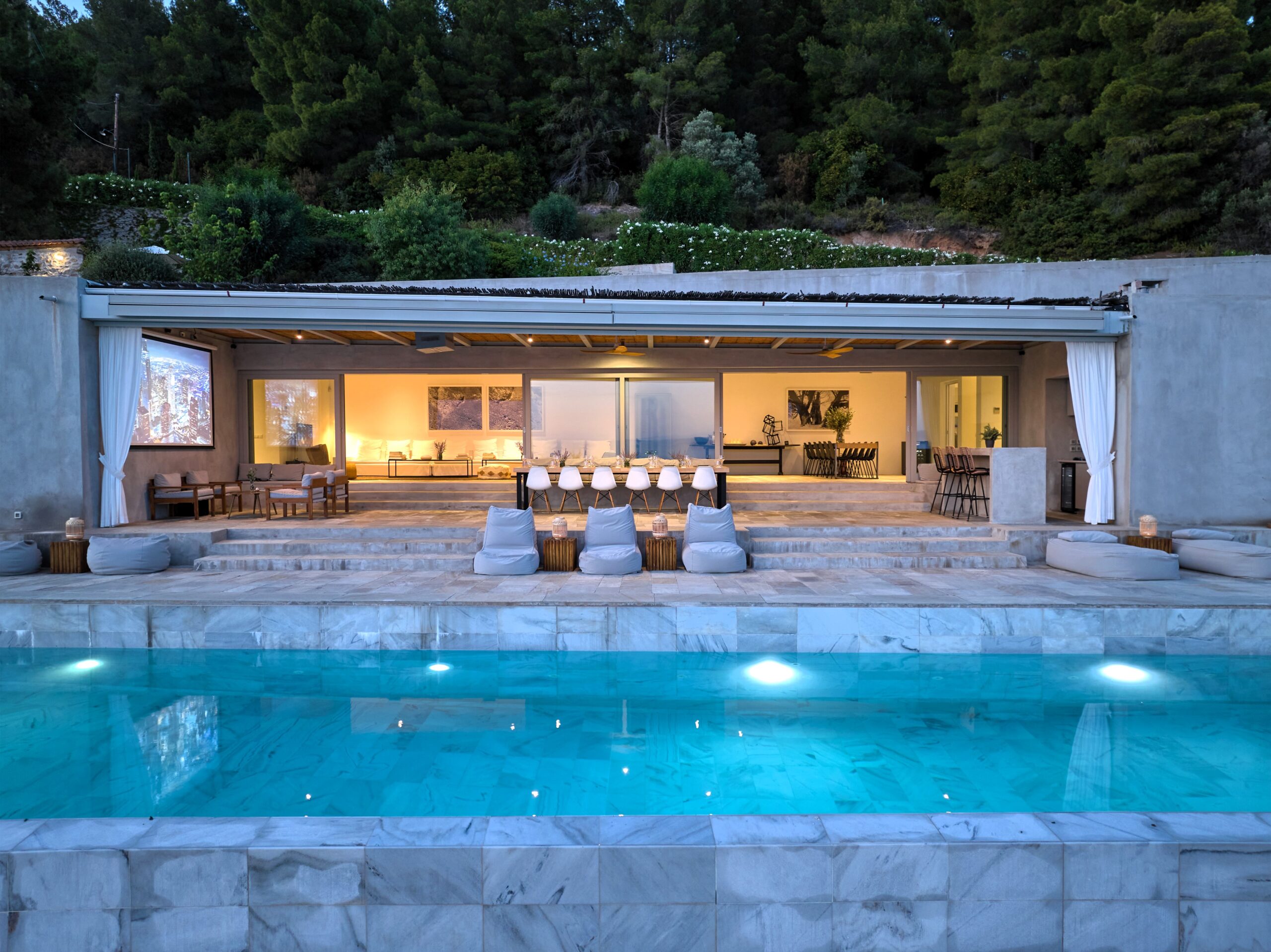 Carmel Beach House image 10