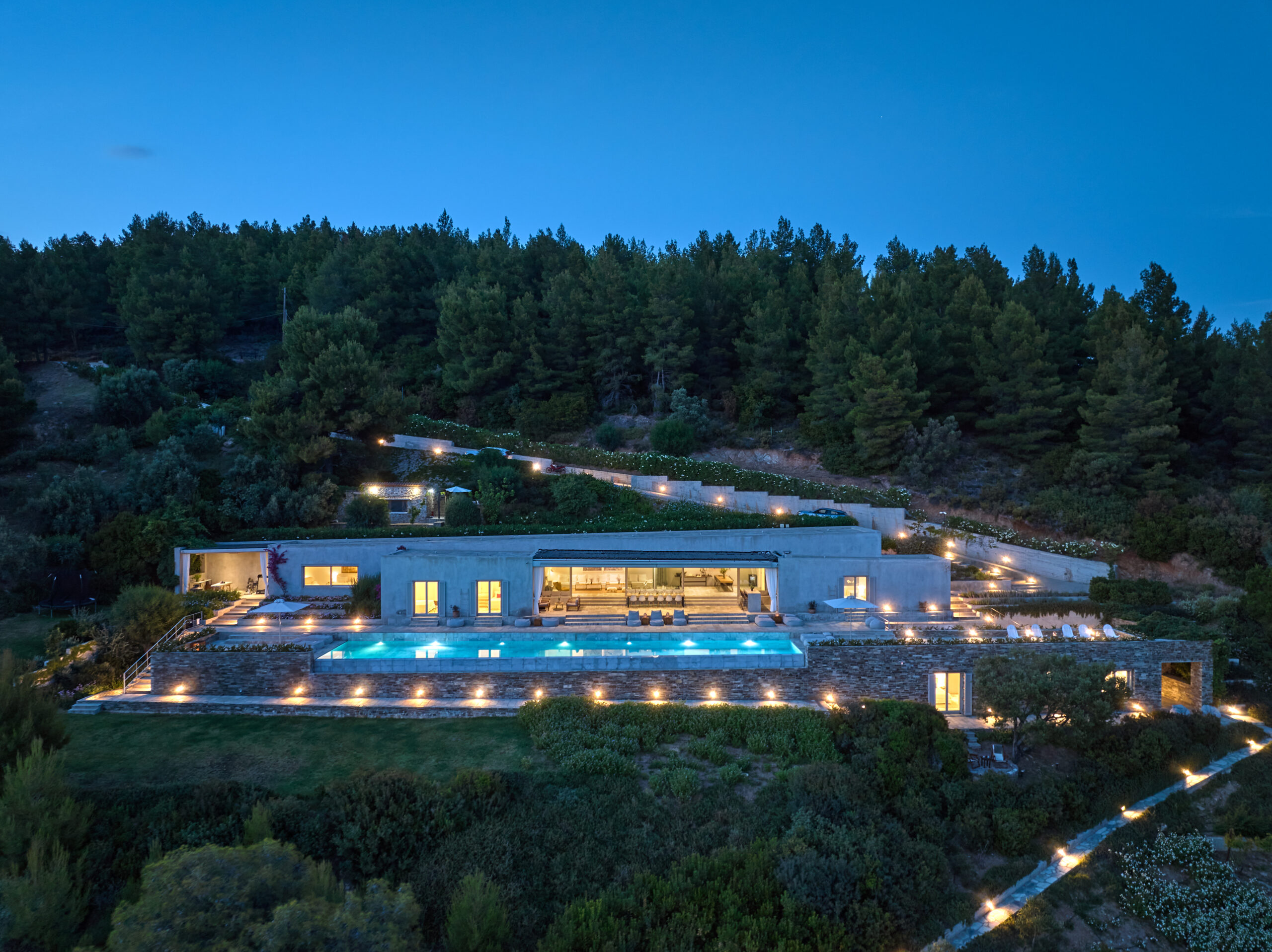 Carmel Beach House image 9