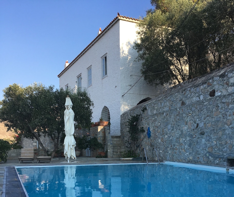 Villa Calista image 1