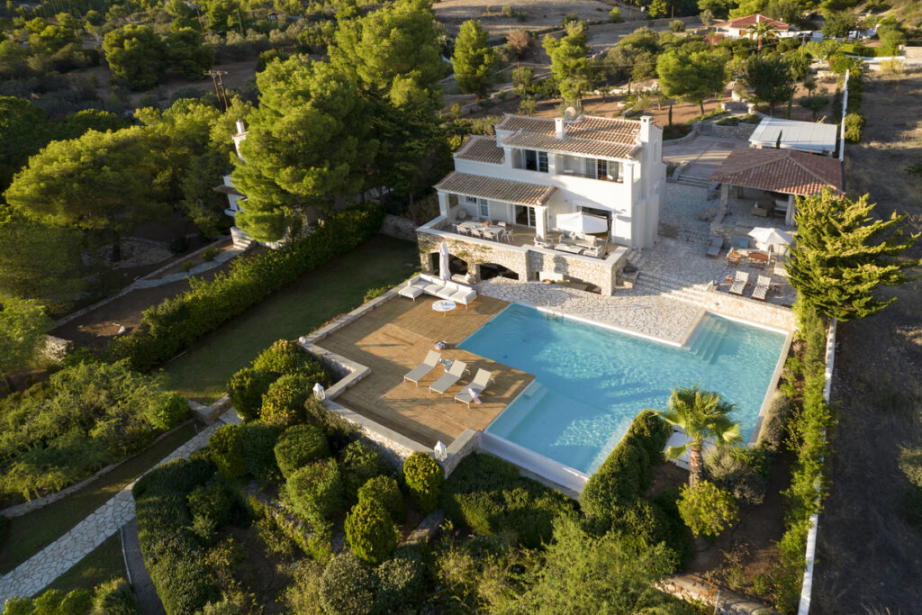 Gaelon Estate