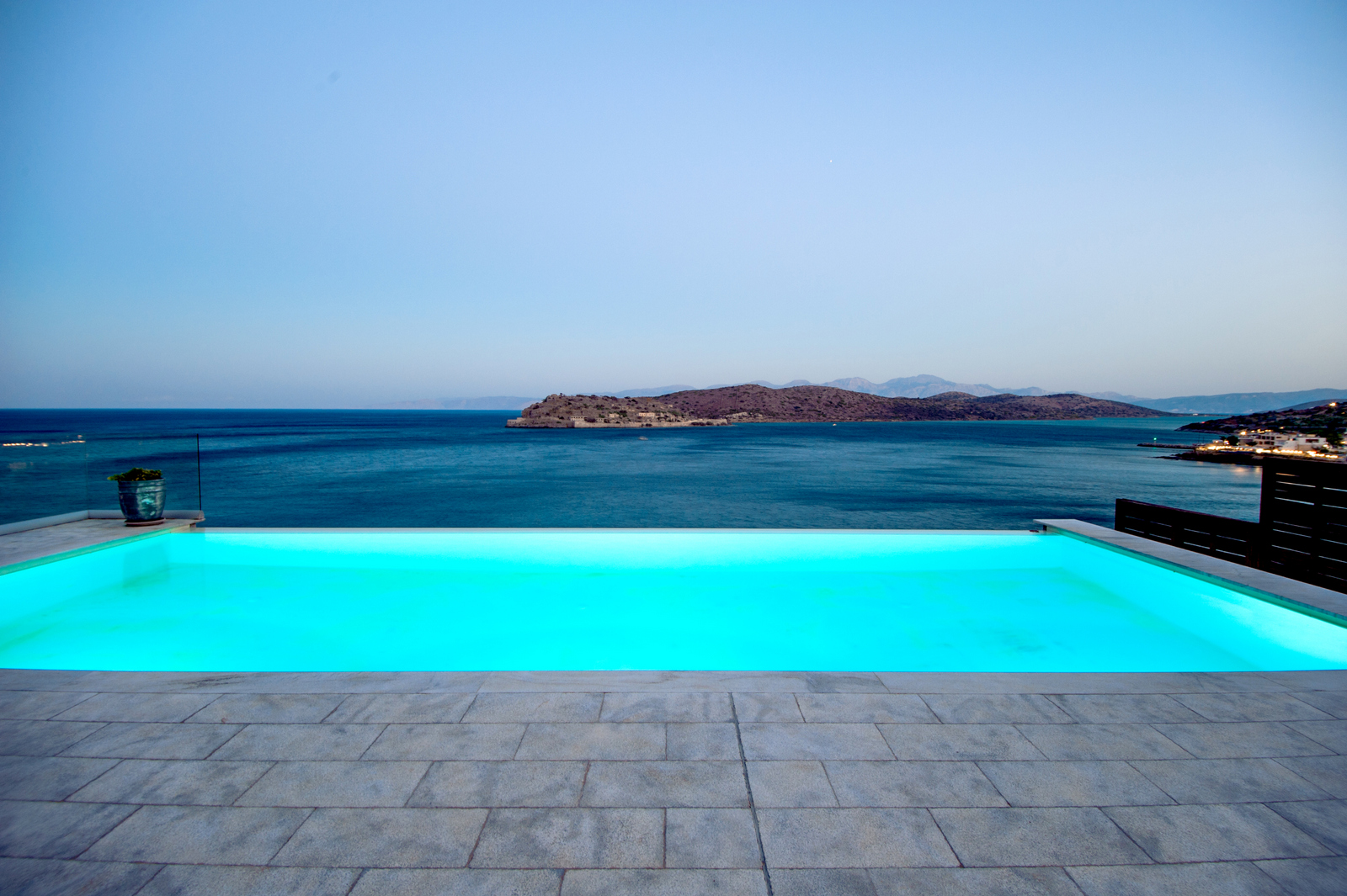 Villa Godiva image 20